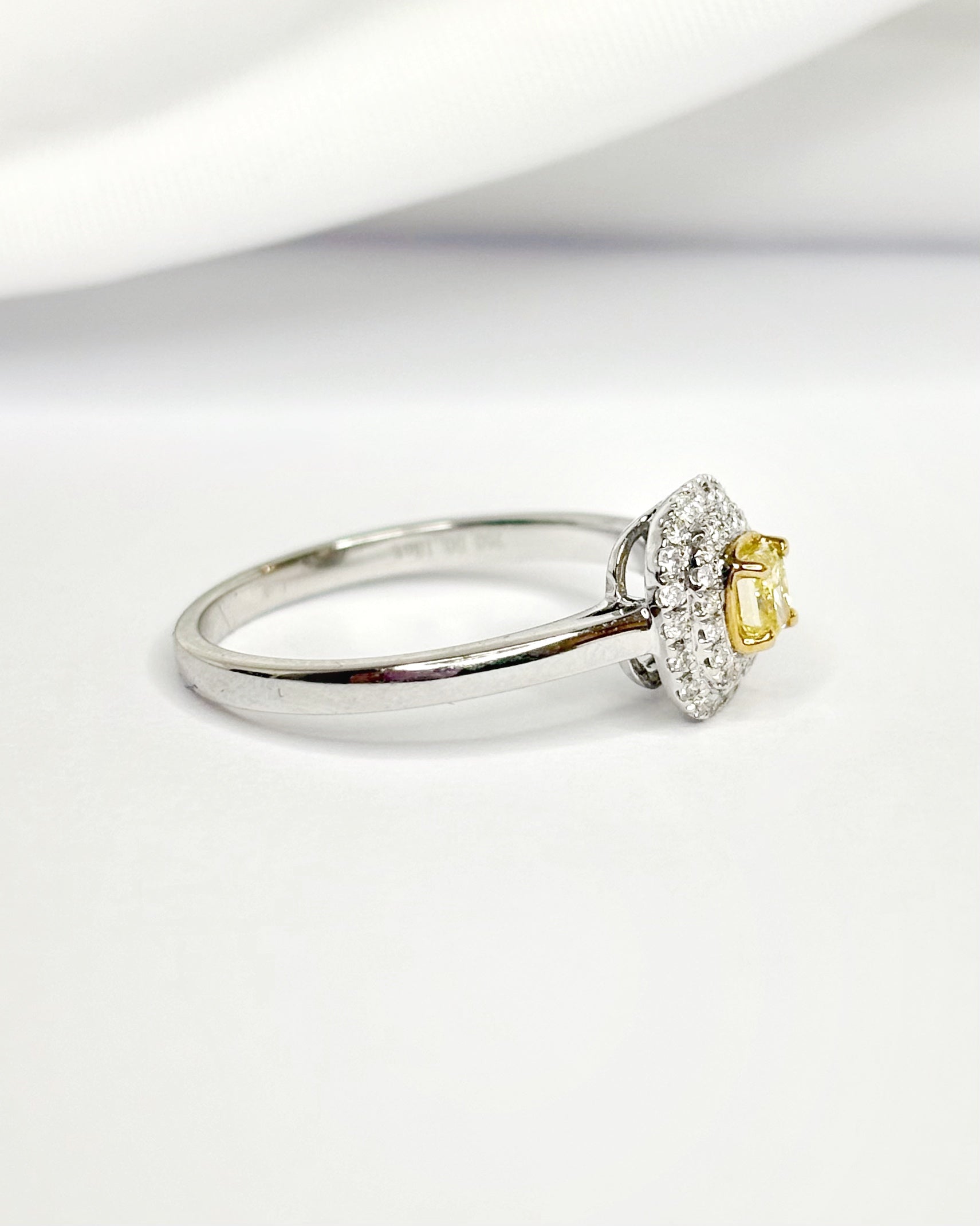 Bague Marguerite Diamant Jonquille "Justine"