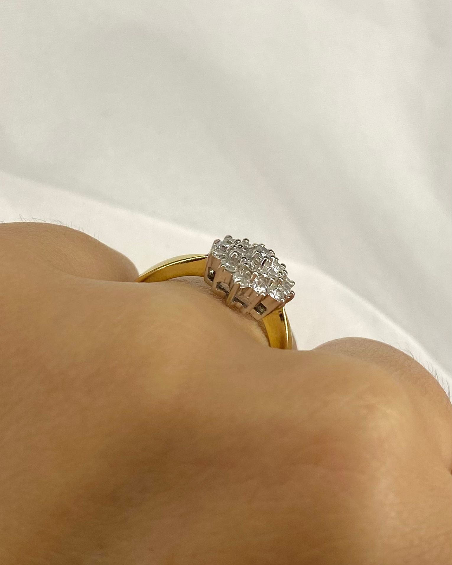 Bague Marguerite Diamants 0.57 carat "Virna"