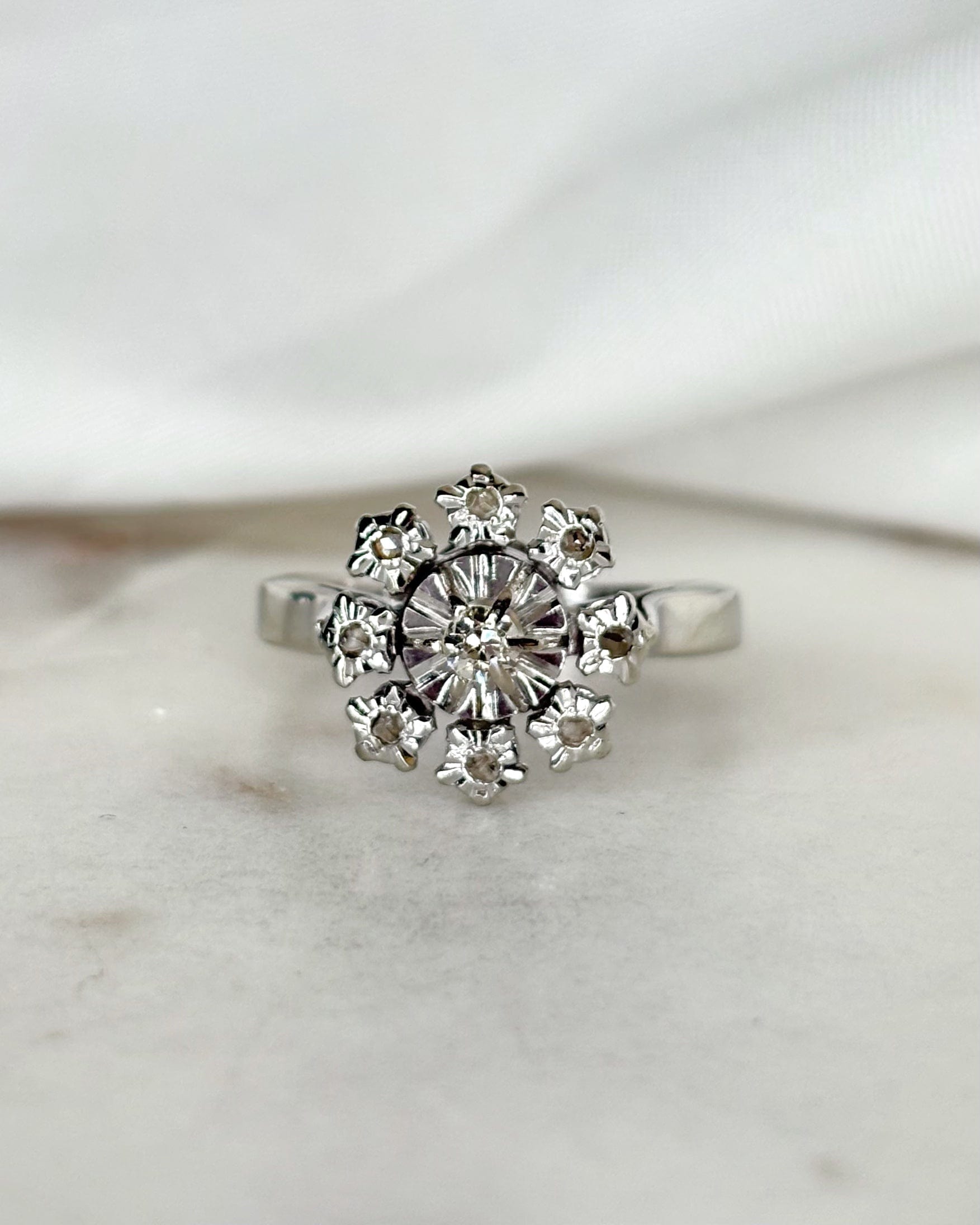 Bague Marguerite 9 Diamants "Amanda"
