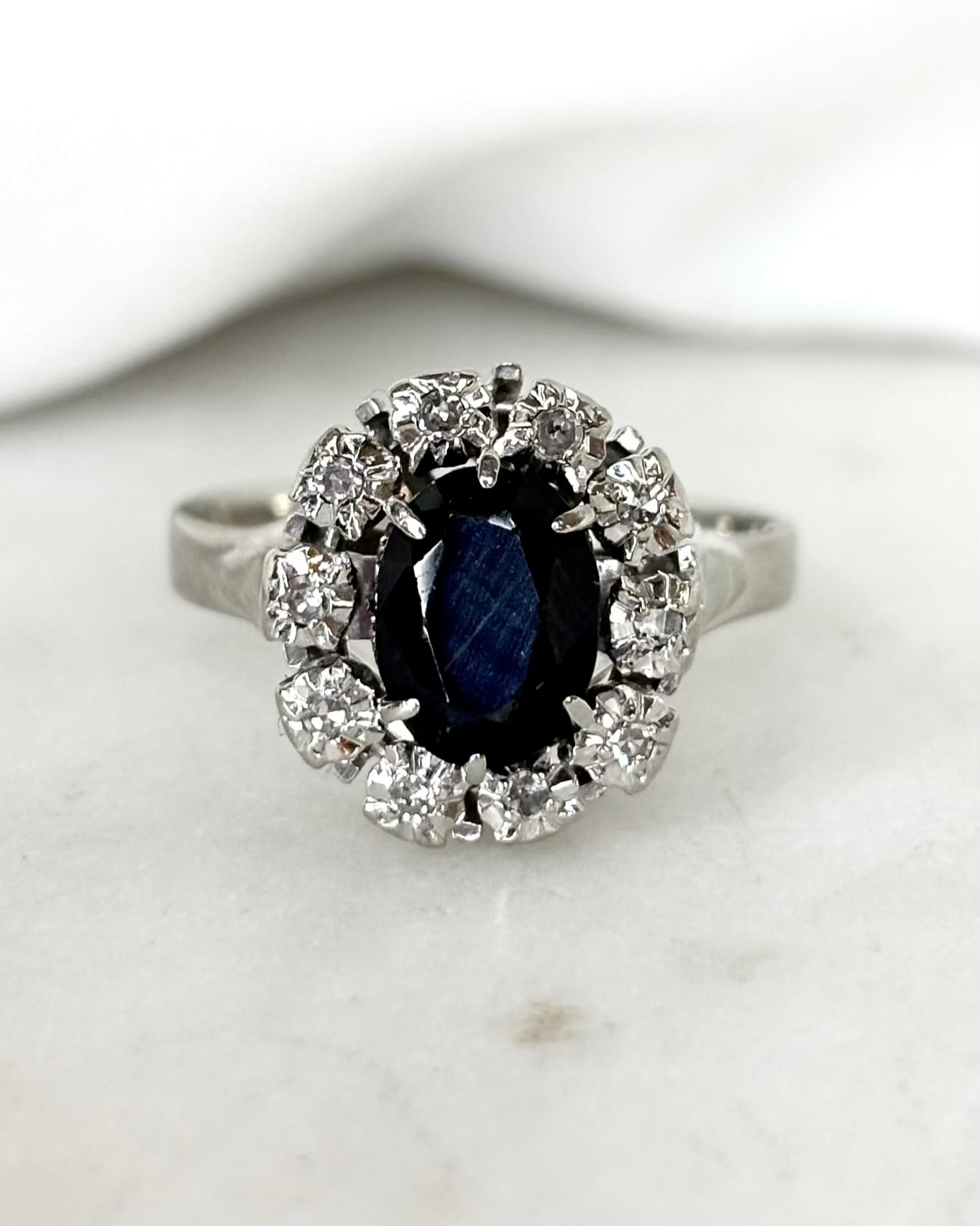 Bague Marguerite Saphir 1.60 carat & Diamants "Manna"
