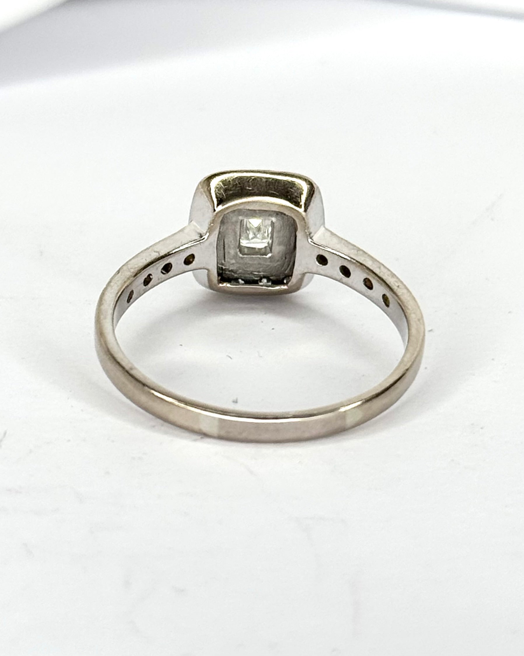Anillo estilo Art Déco con diamantes de 0,77 quilates, 4,32 g "Laurice"