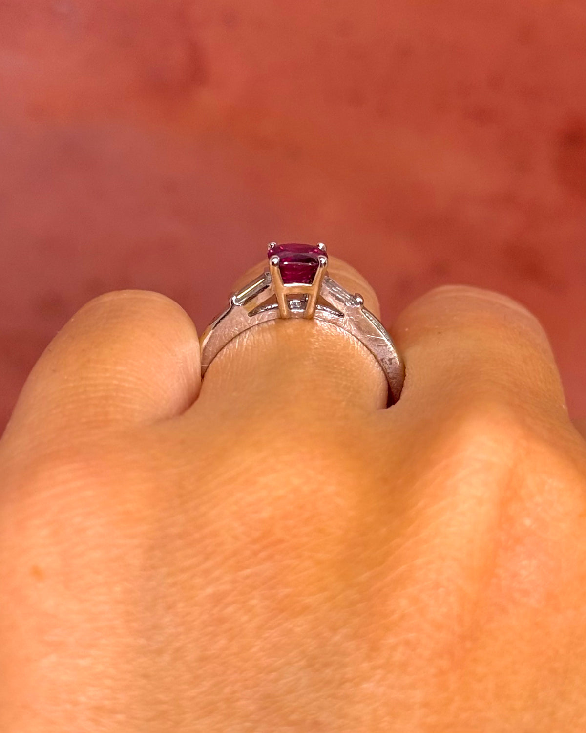 Bague Trilogie Rubis Chatoyant 1.48 carat & Diamants "Zélia"