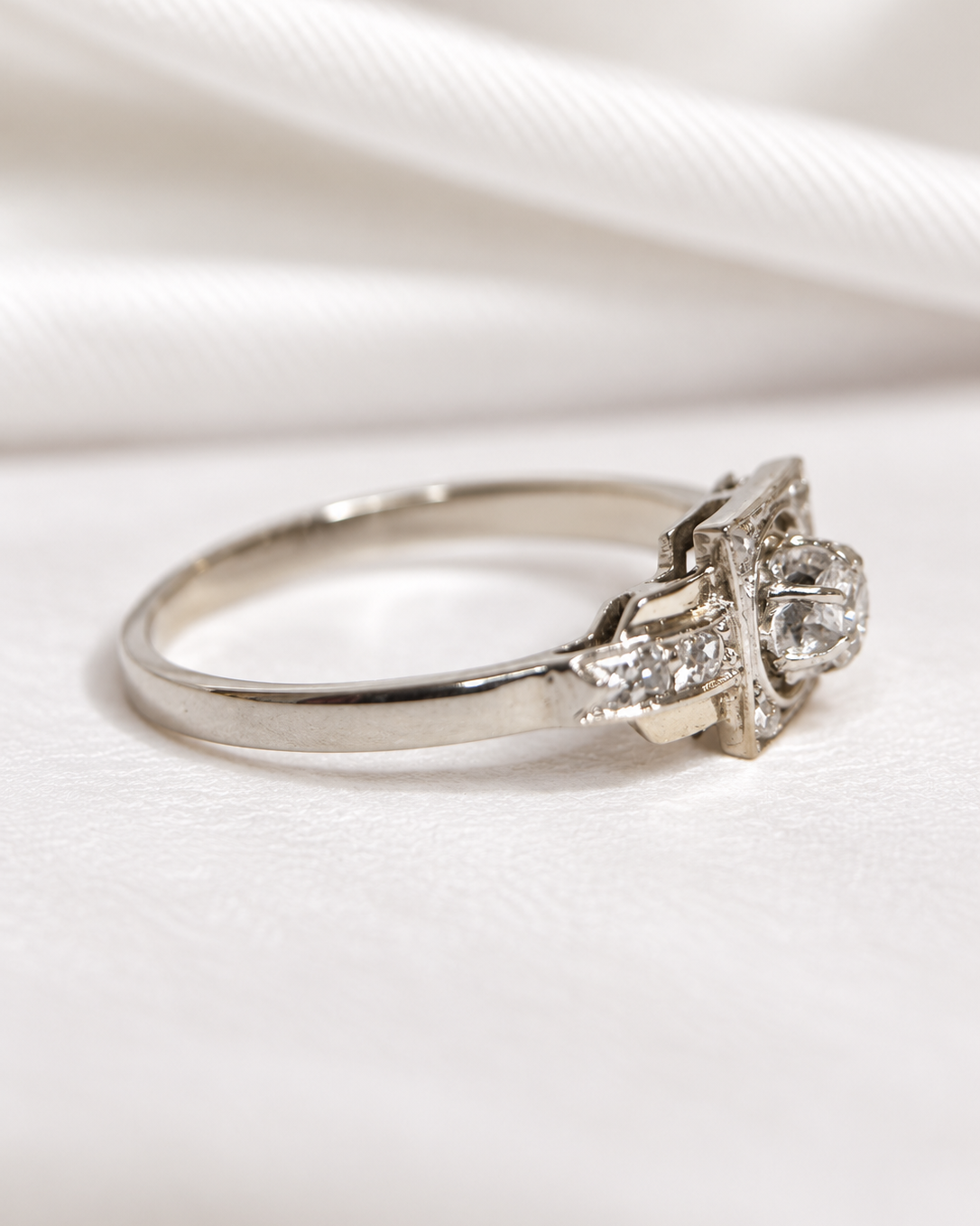 Anillo Art Déco de diamantes «Erica»