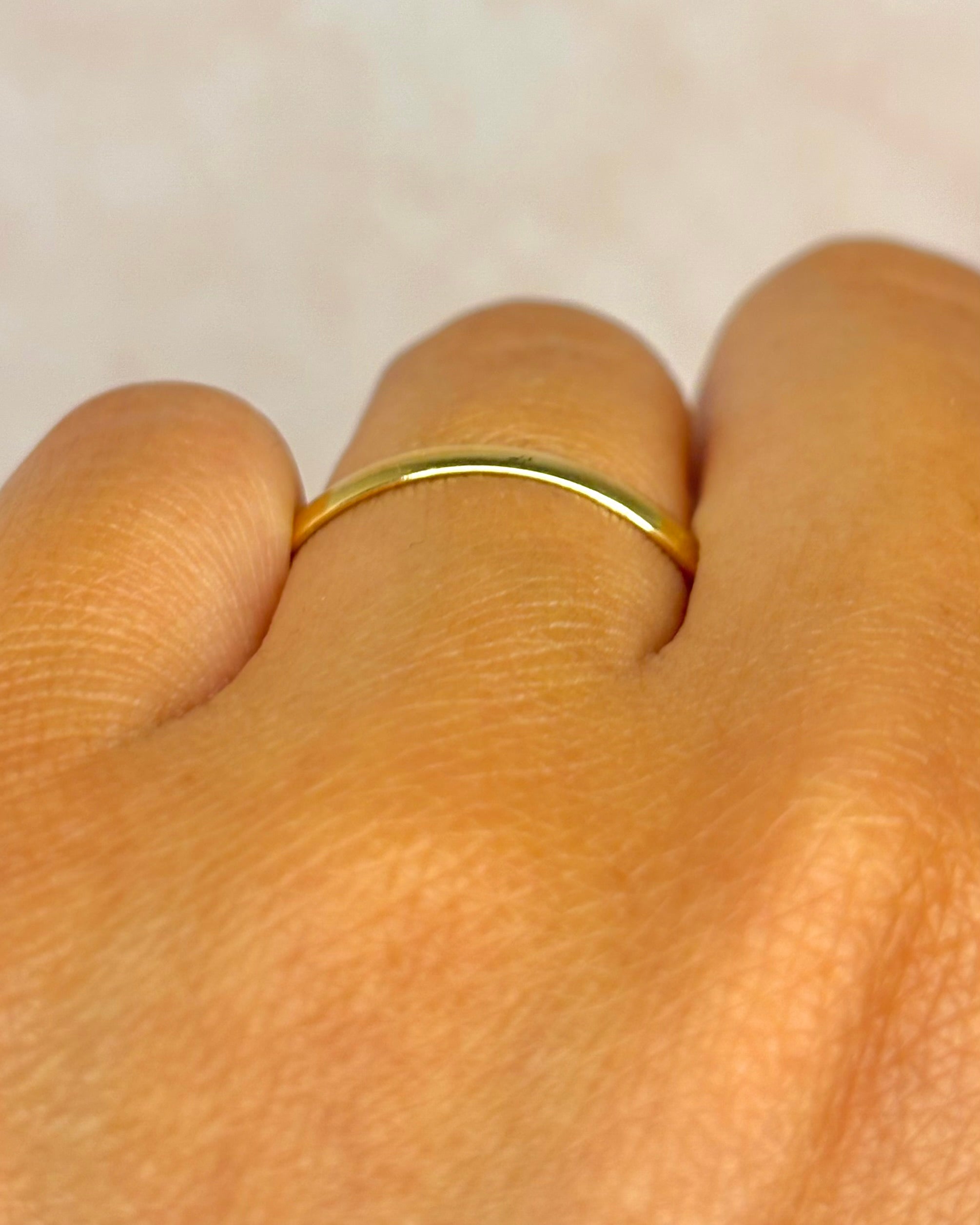 Alianza Oro Amarillo 18 quilates 1.4 mm "Vera"