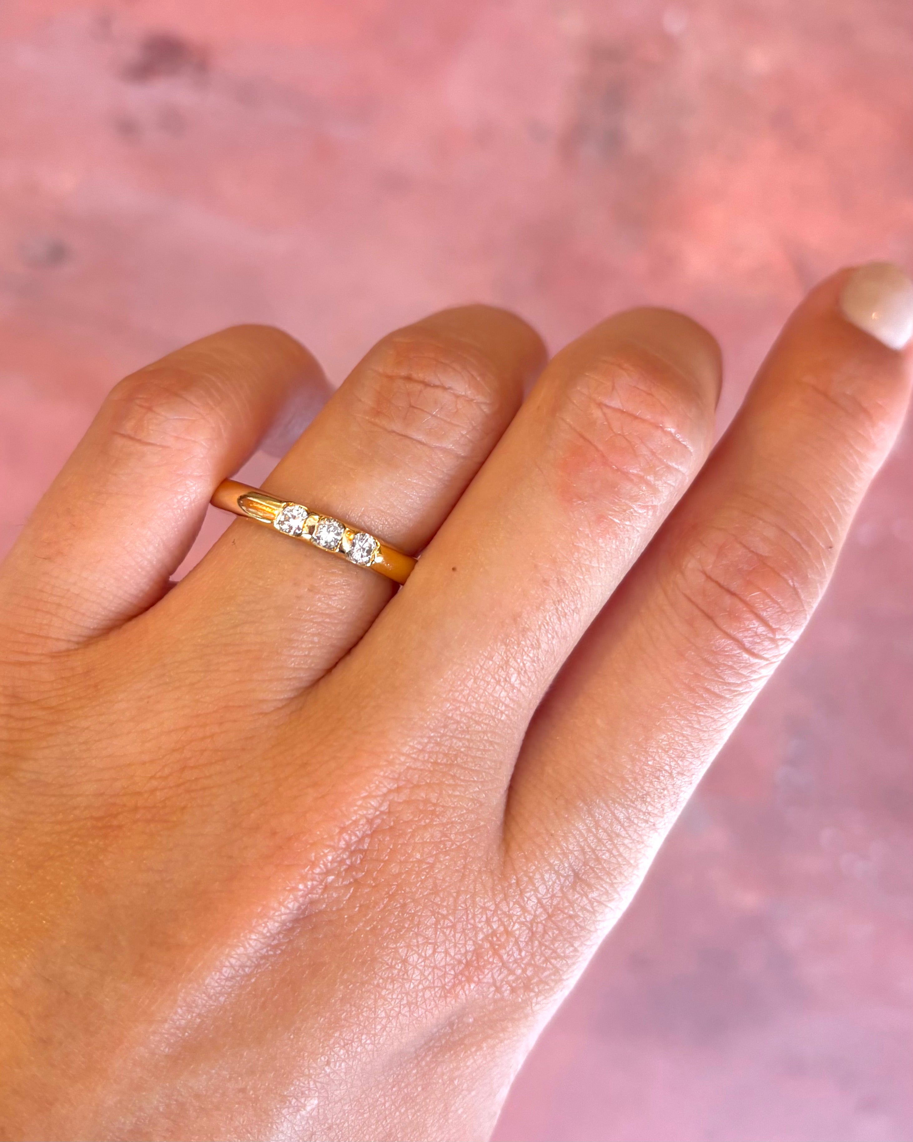 “Anaëlle” 18-karat gold and diamond band ring, 4.4 g