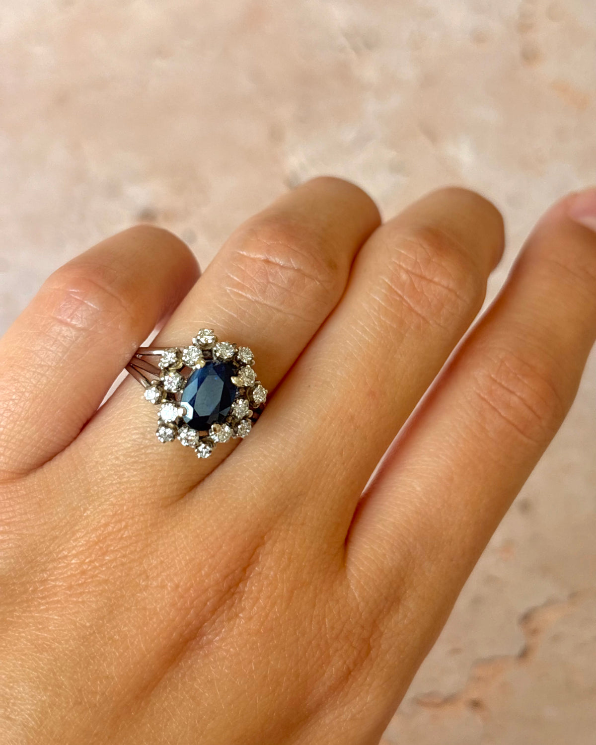 Bague Marguerite Saphir 1.65 carat & Diamants 0.40 carat "Camille"
