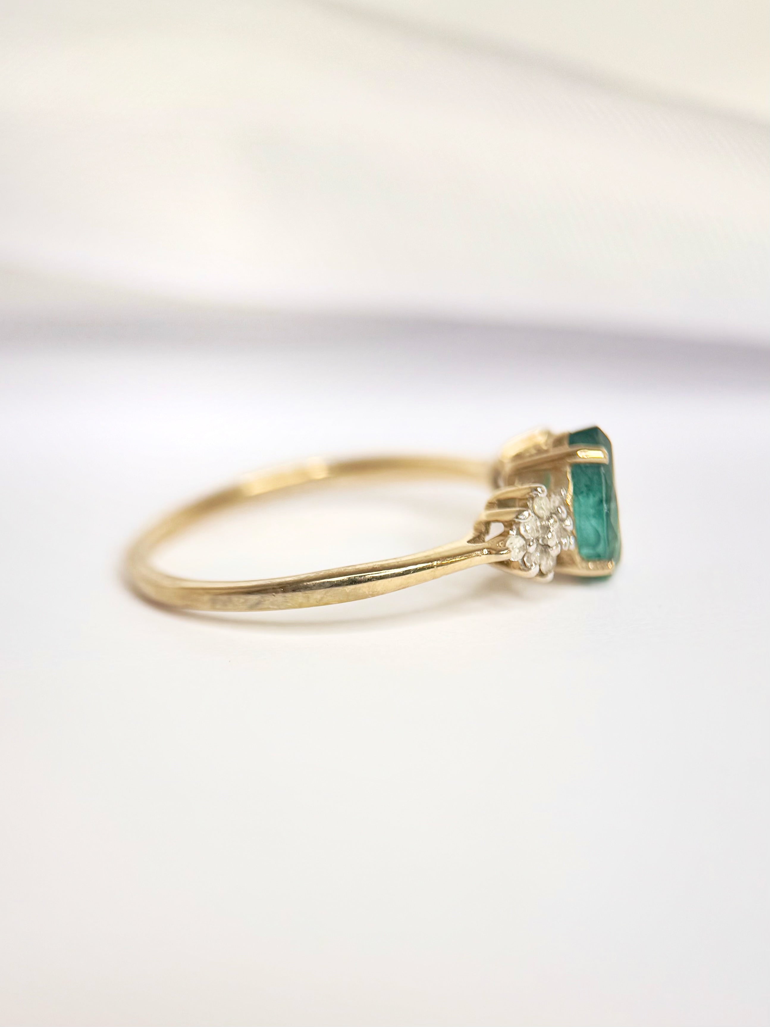 Bague Trilogie Émeraude 0.51 carat & Diamants "Pénélope"