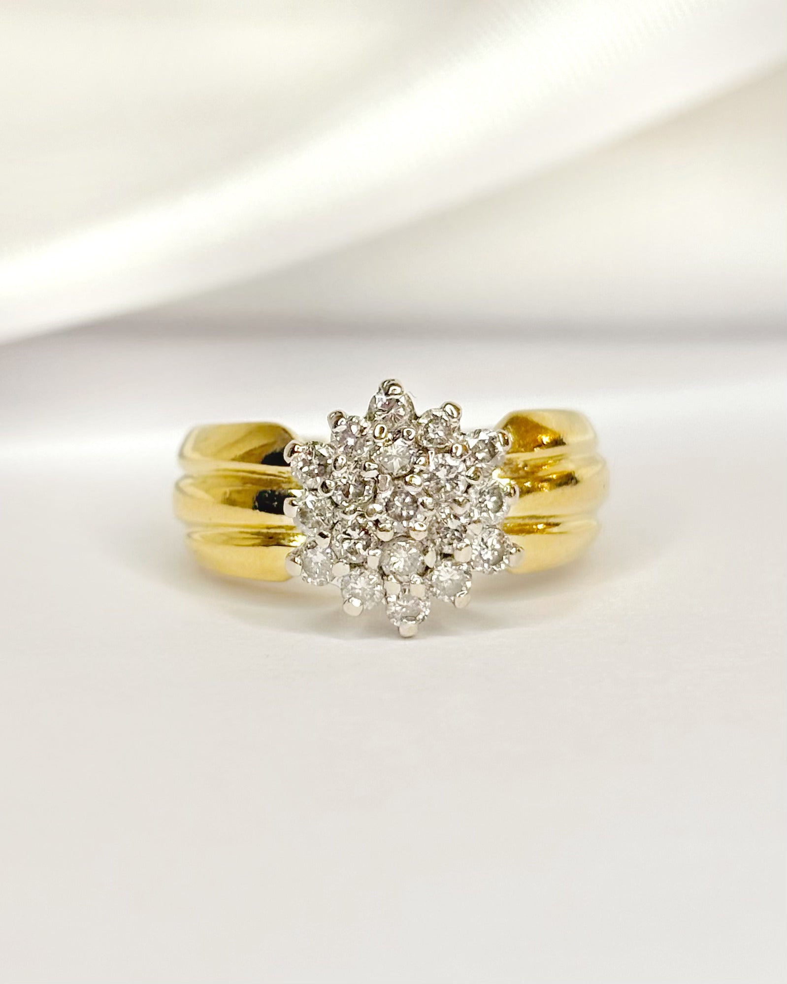Anillo Marguerite Diamantes 0,57 quilates 4,25 g "Eléna"