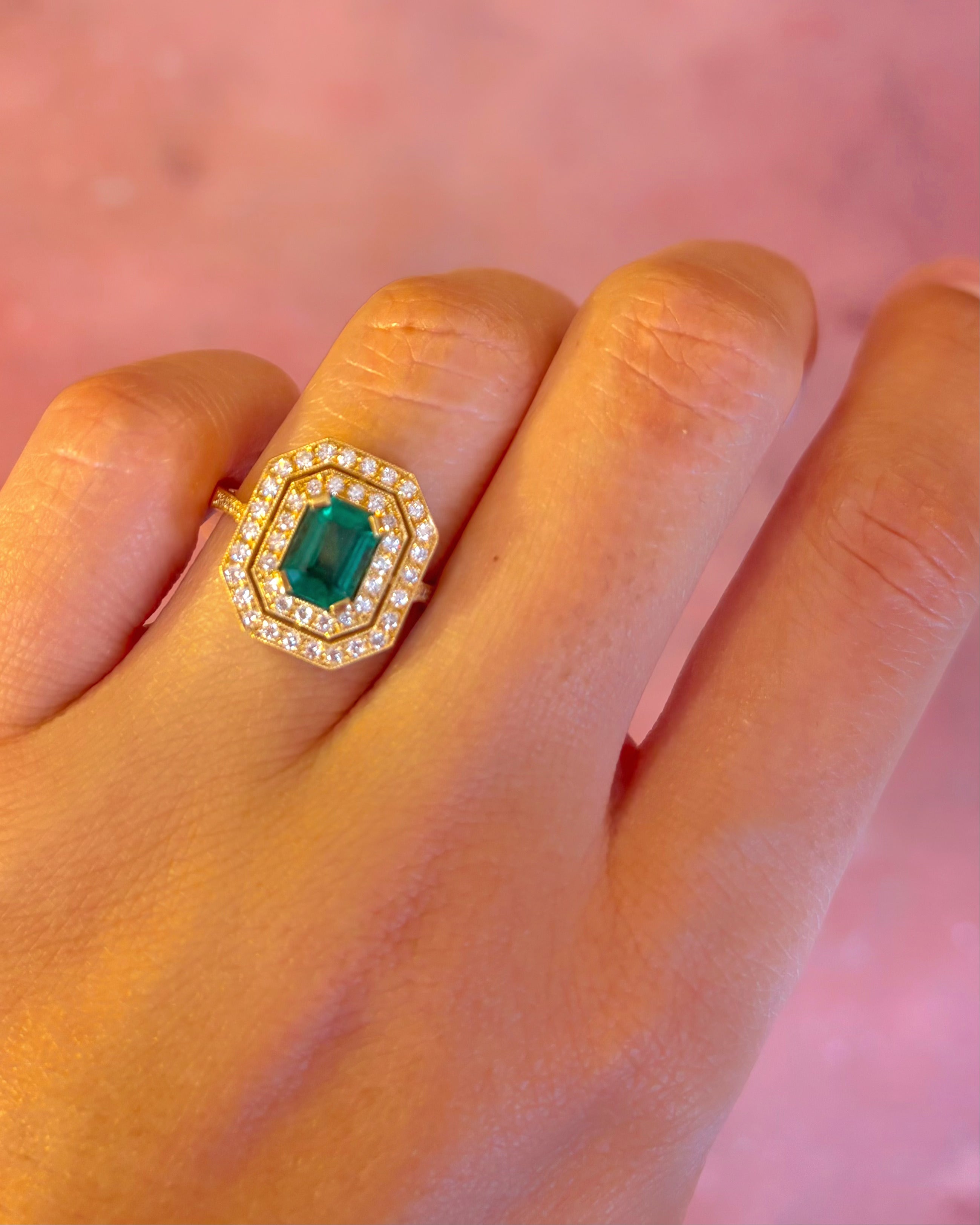 Art Deco-Style Ring, 1-Carat Emerald & 0.76-Carat Diamonds, 4.45 g “Anais”
