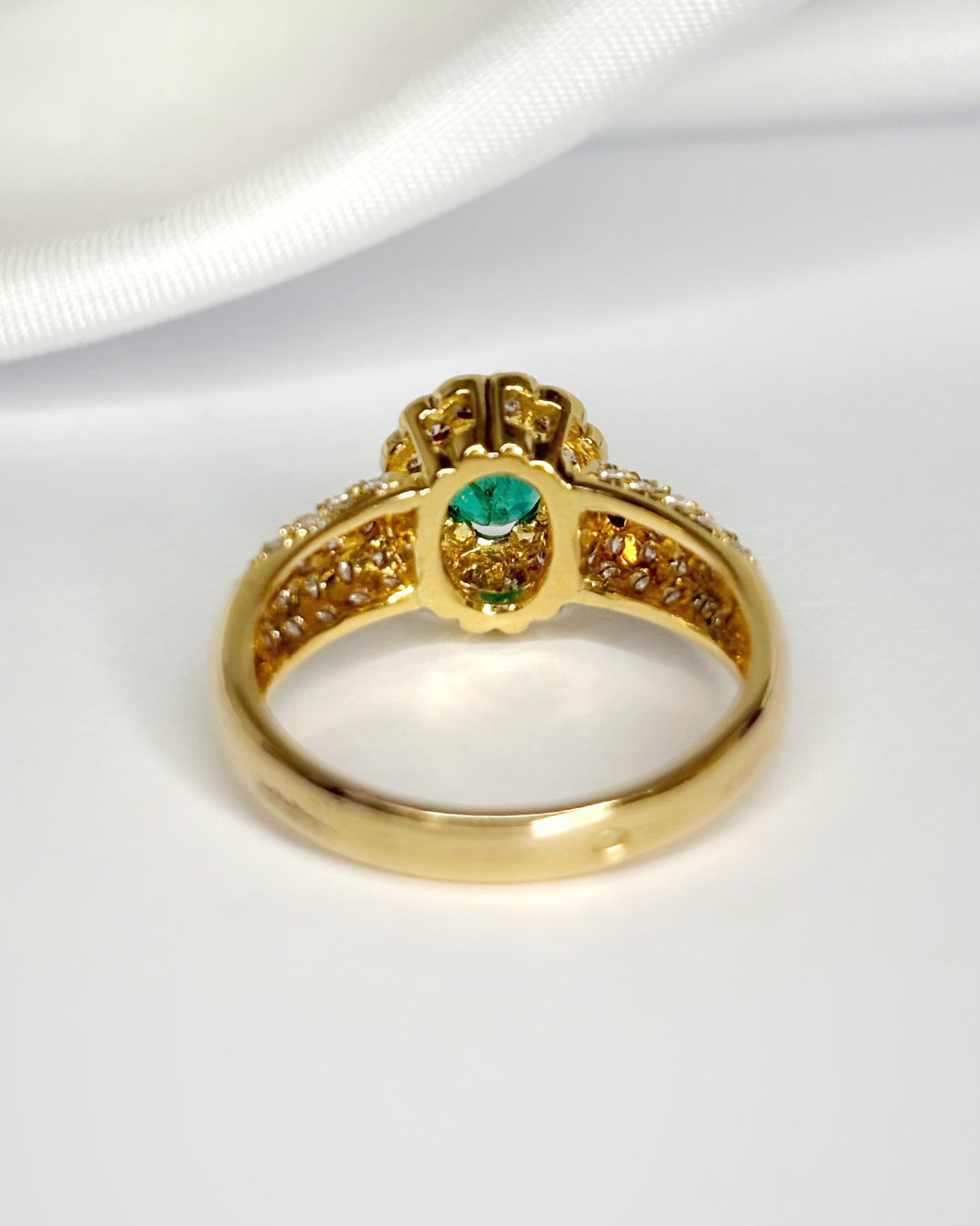 Bague Marguerite Émeraude 0.40 carat & Diamants 0.50 carat "Sybille"
