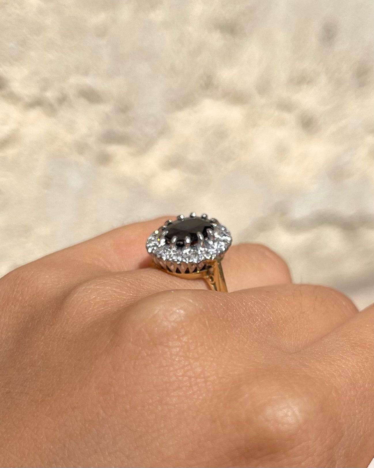 Bague Marguerite Saphir 2 carats & Diamants "Aïnoa"