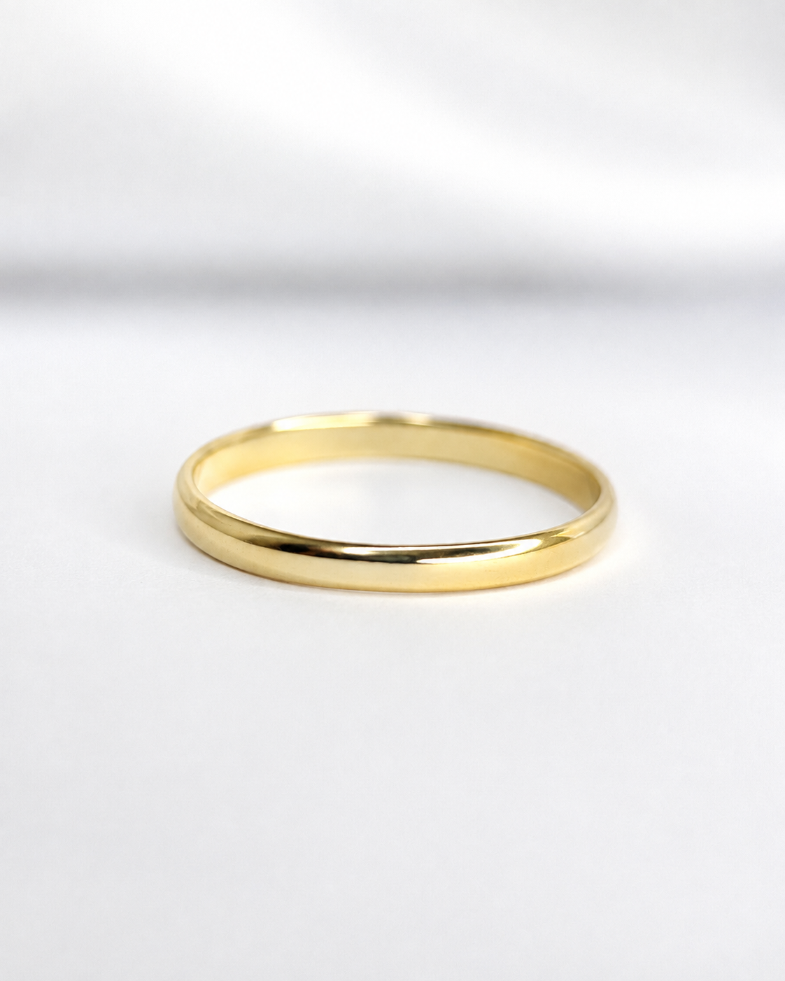 18-karat yellow gold wedding ring “Romain”