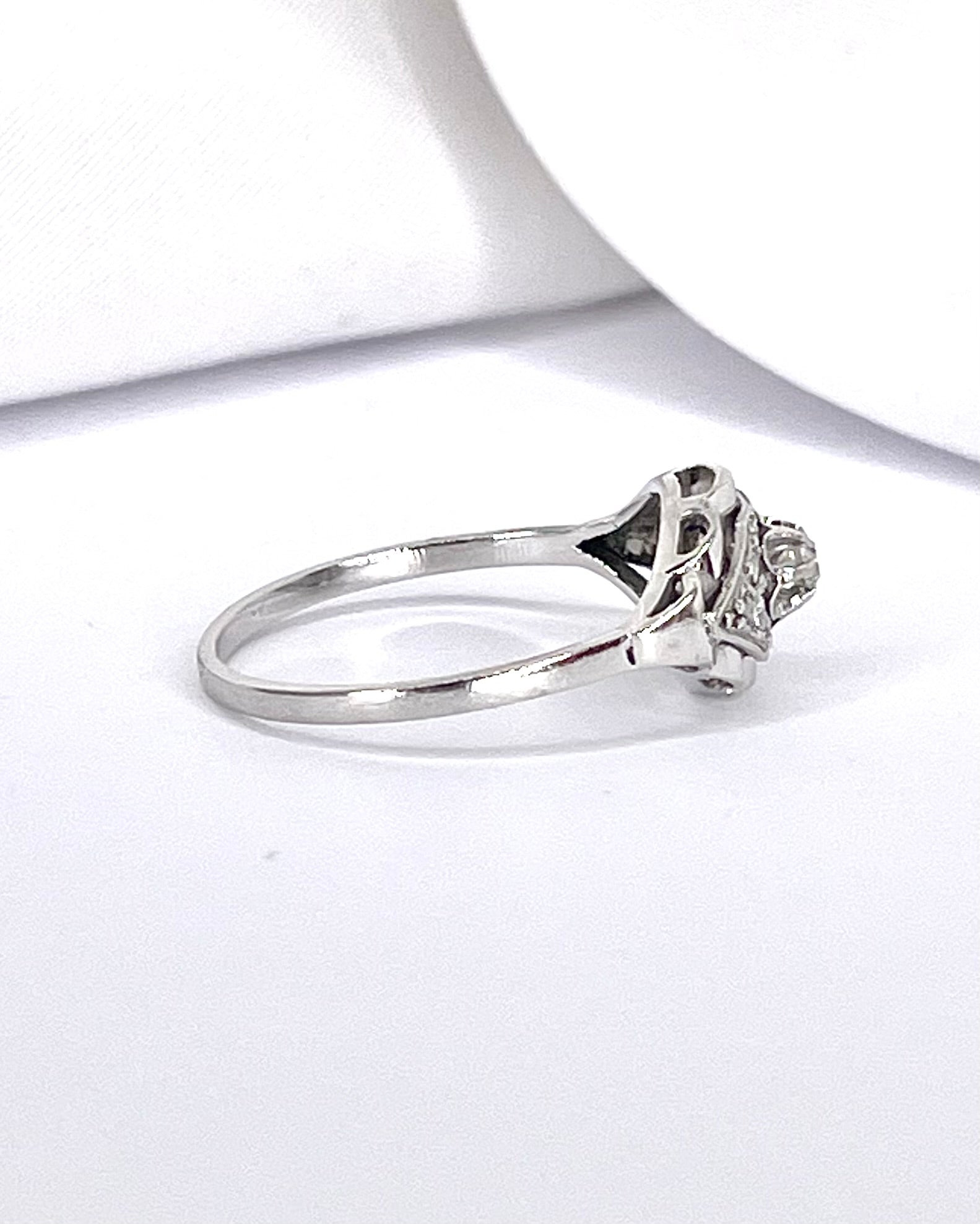 Bague Art-Déco Diamants "Laurie"