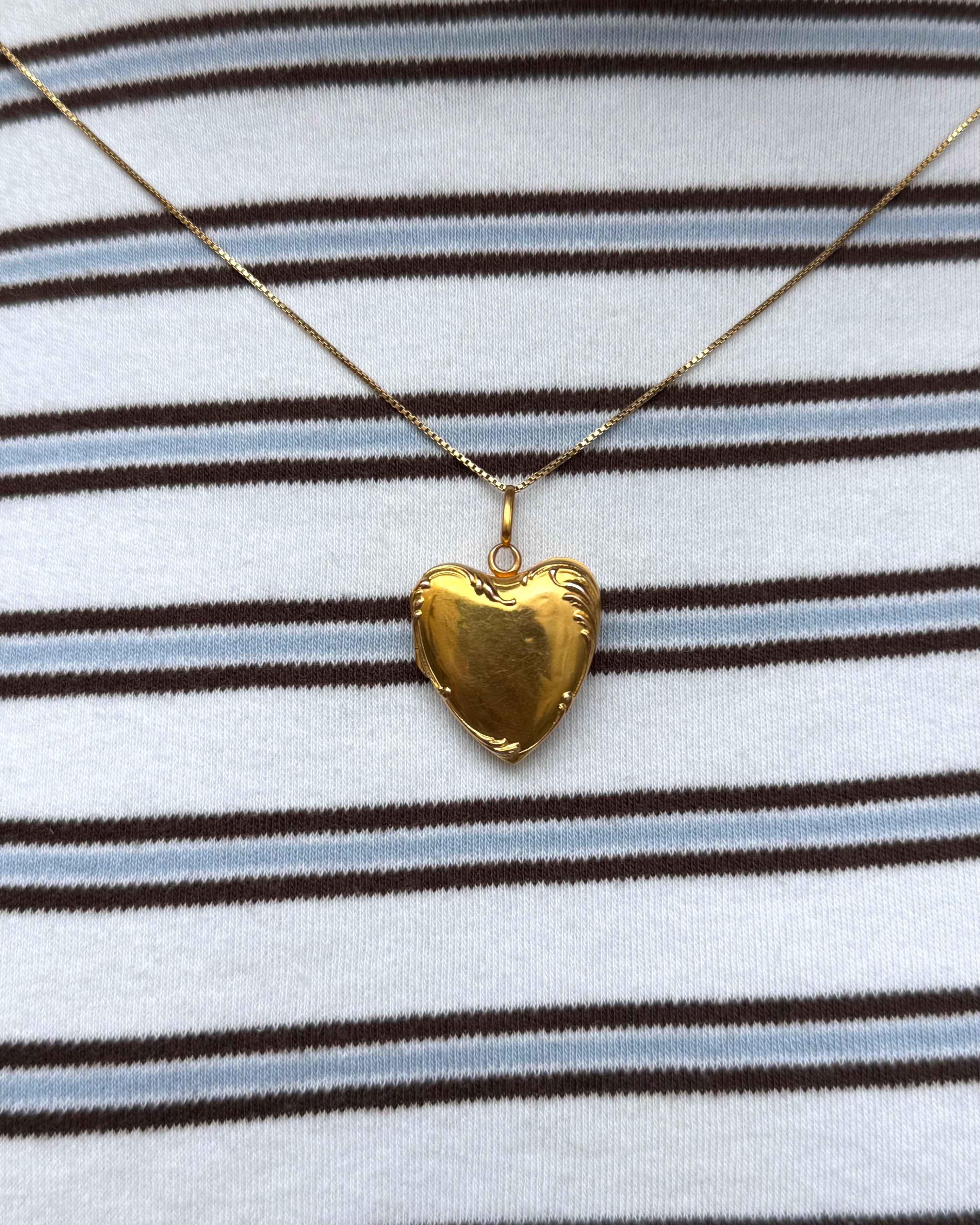 Yellow Gold Pendant "Viviane"