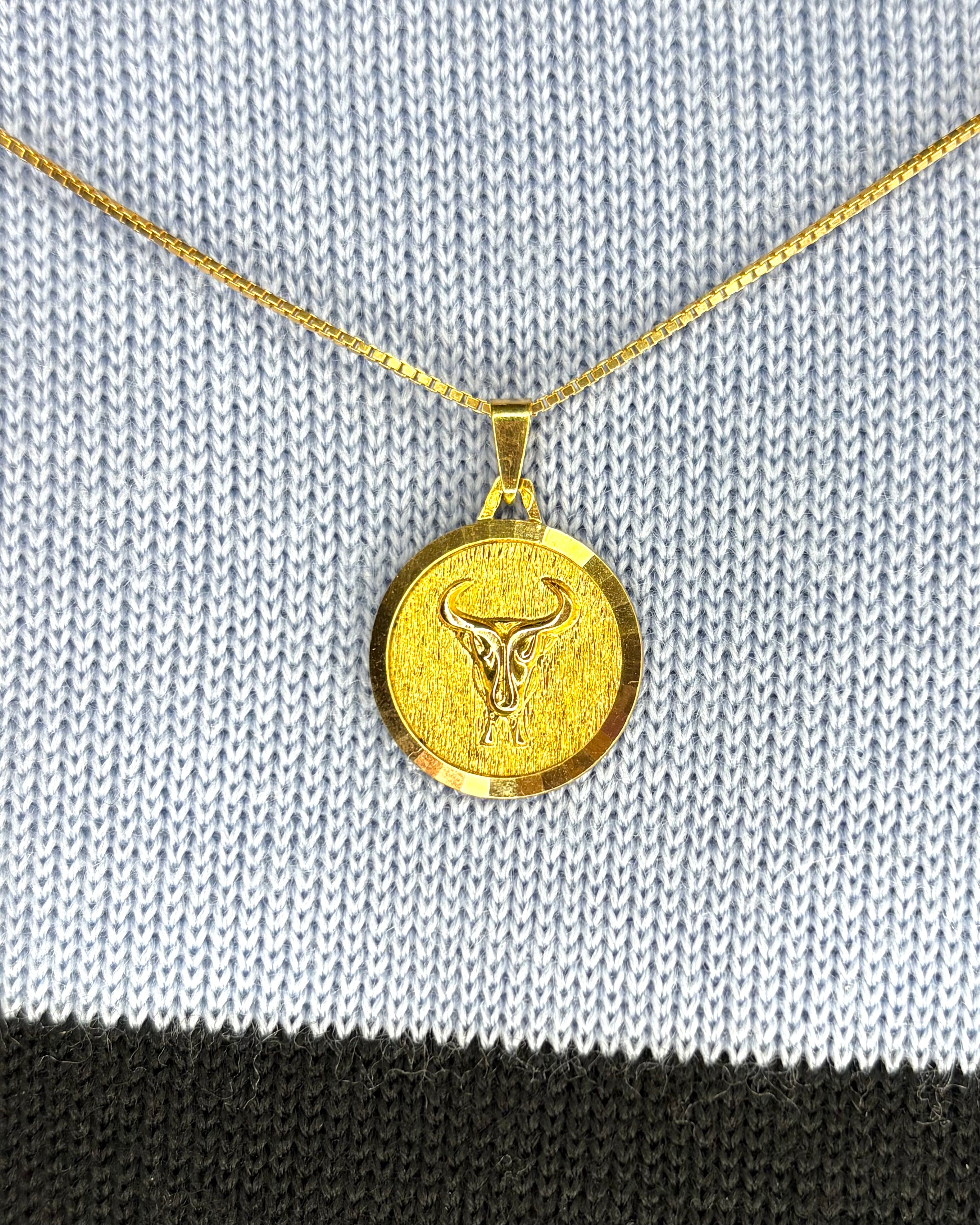 Médaille Or Jaune Taureau "Valentin" - Elliade Paris