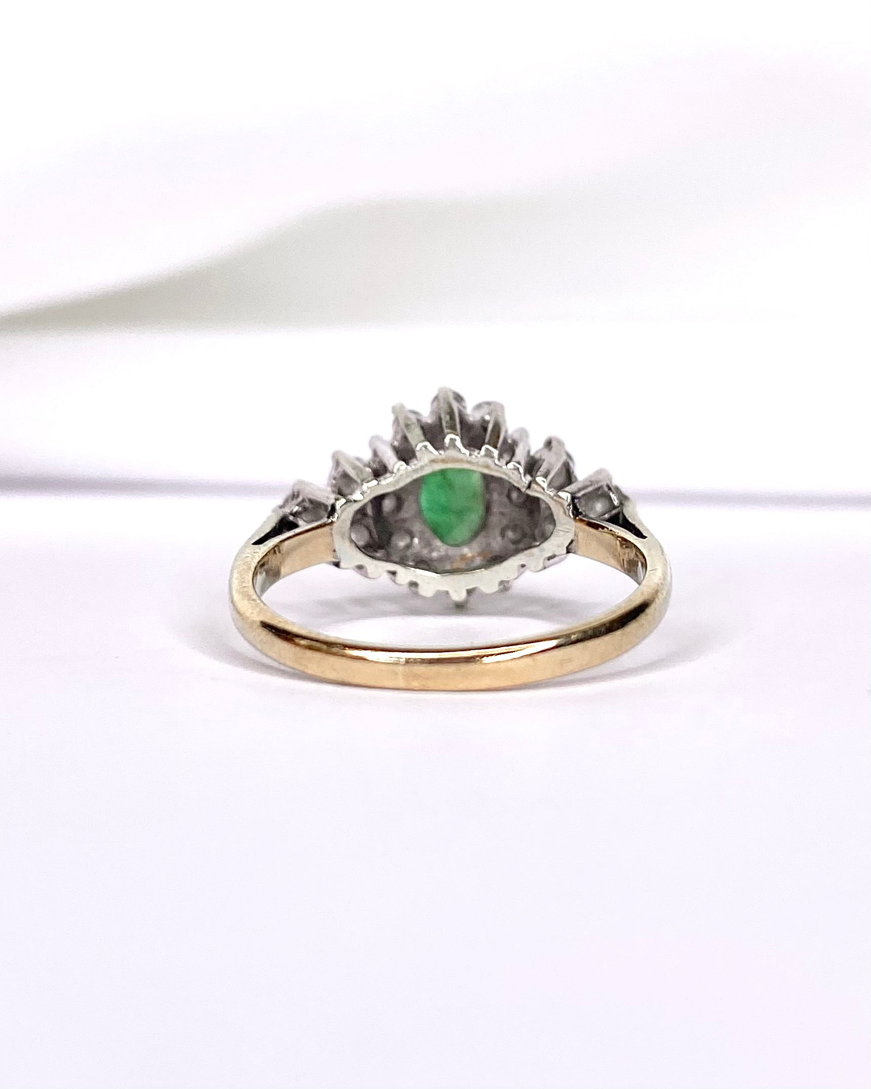 Bague Marguerite Émeraude 0.44 carat & Diamants 0.48 carat "Suzanne" - Elliade Paris