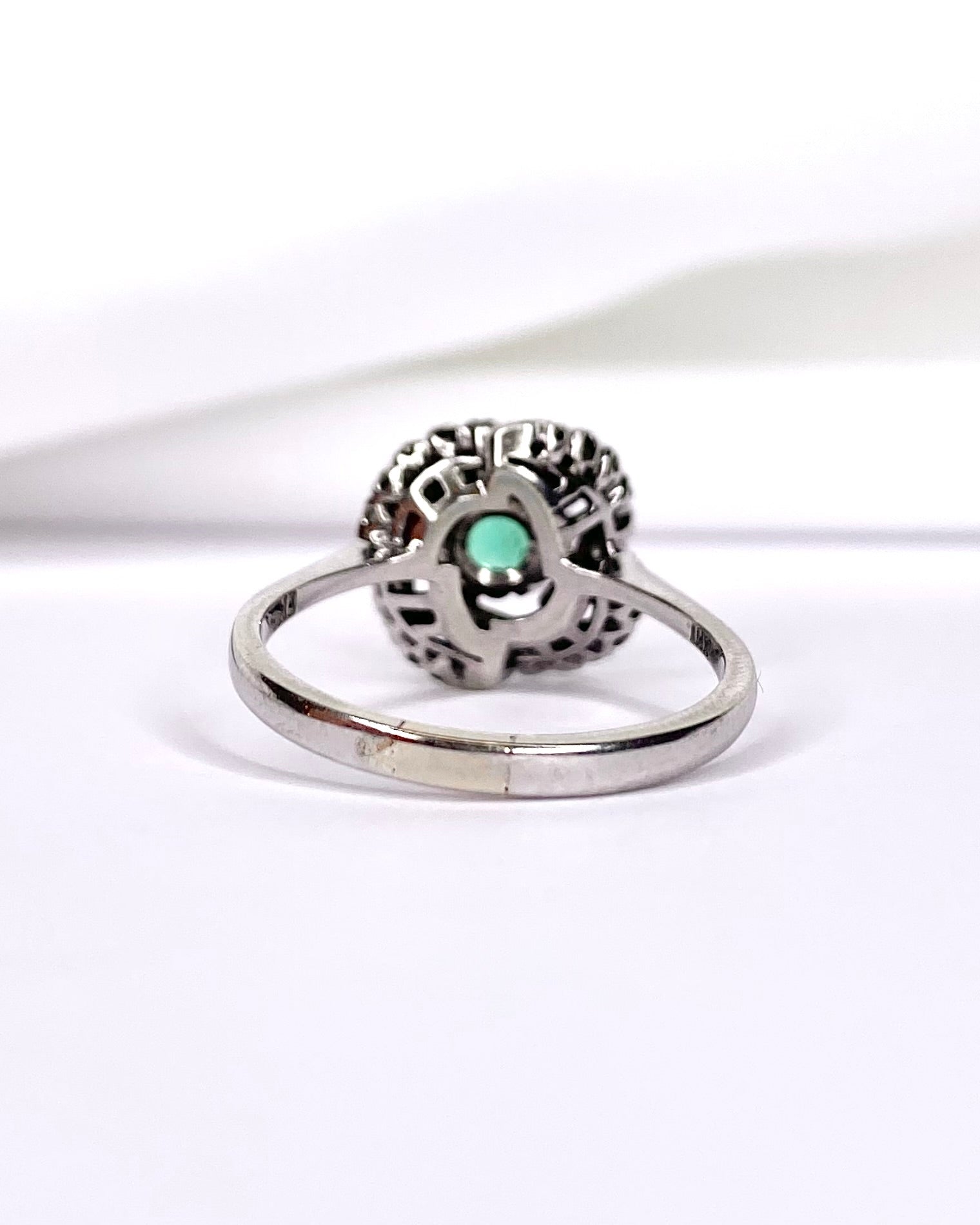 Marguerite Tourbillon Emerald 0.93 Carat & Diamonds Ring "Vinona"