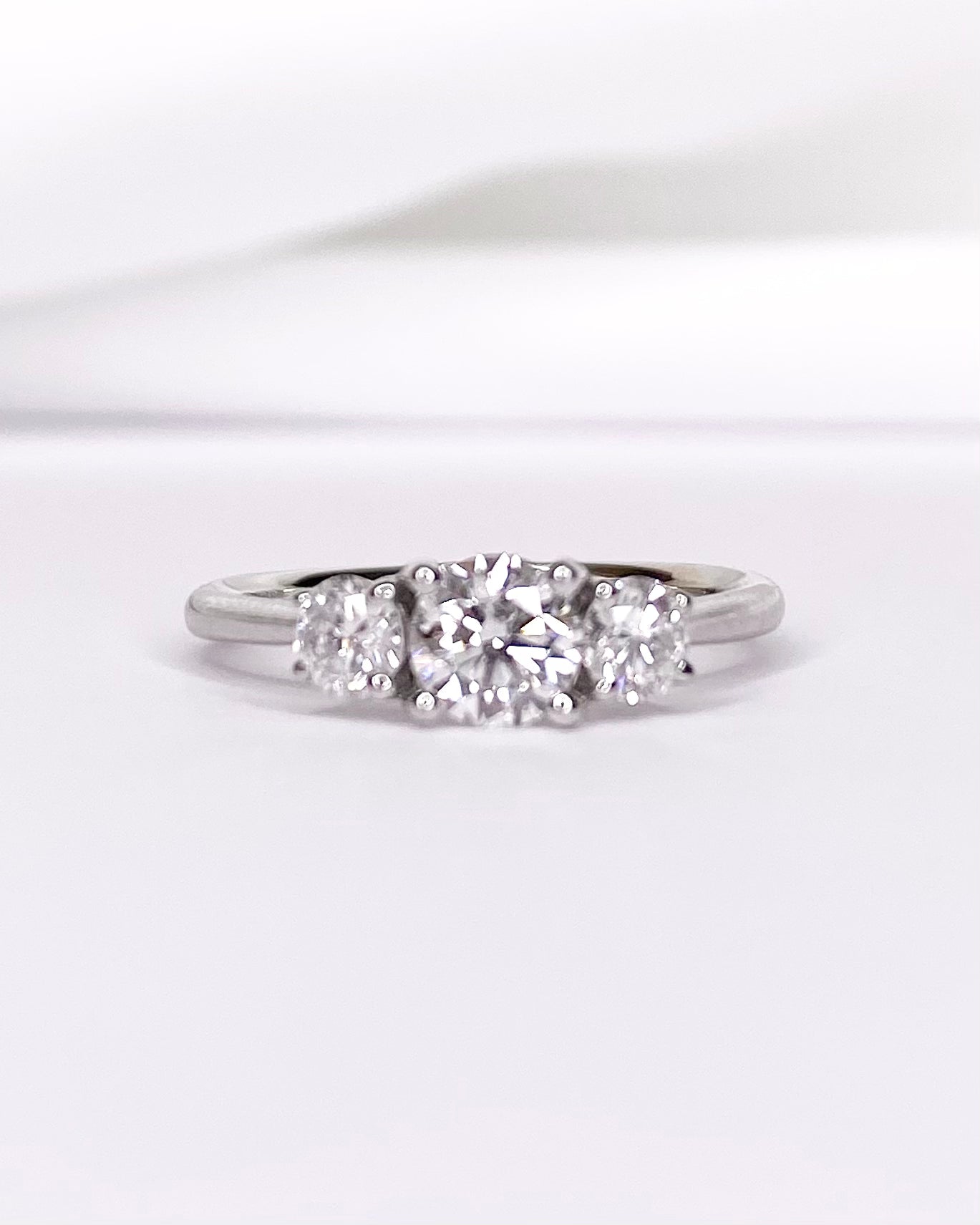 Anillo Trilogía Diamantes 0,78 quilates "Elia"