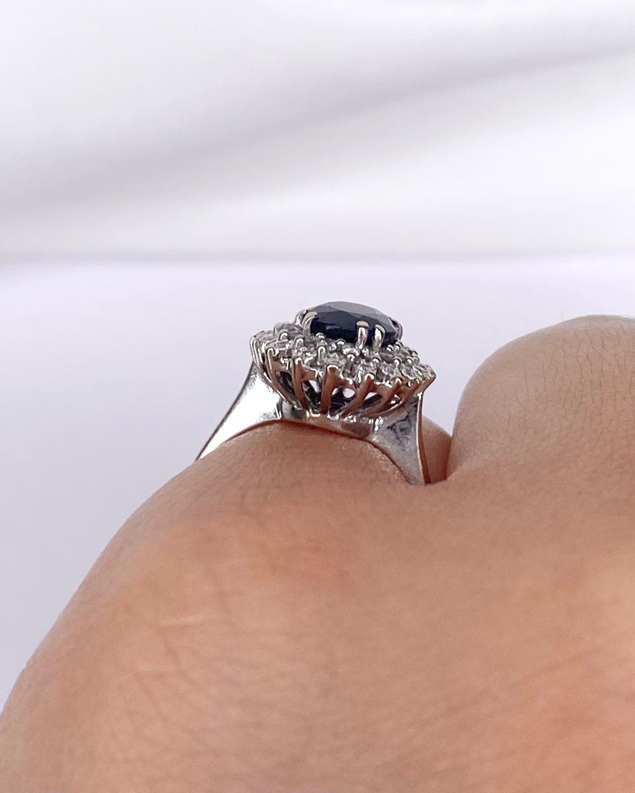 Bague marguerite saphir "Coraline" - Lyon - Elliade Paris