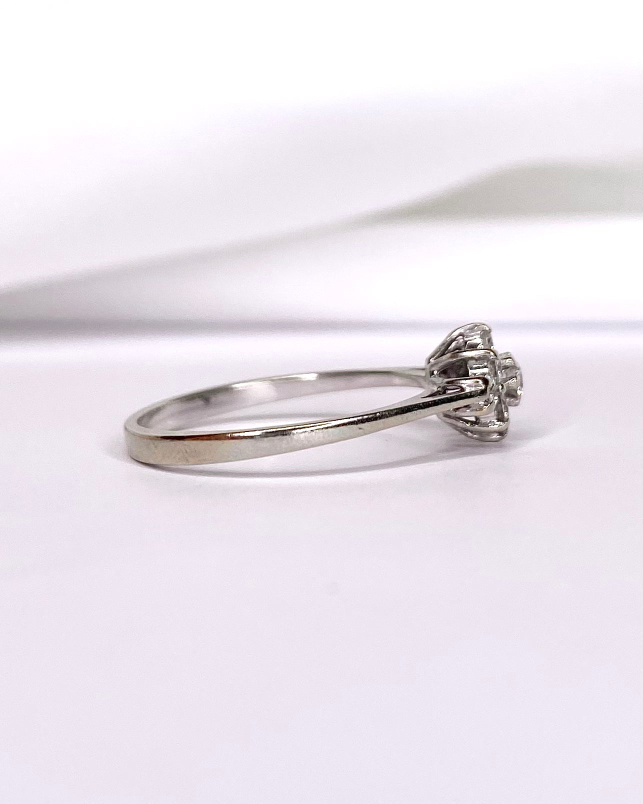 Bague marguerite diamants "Selma" - Lyon - Elliade Paris
