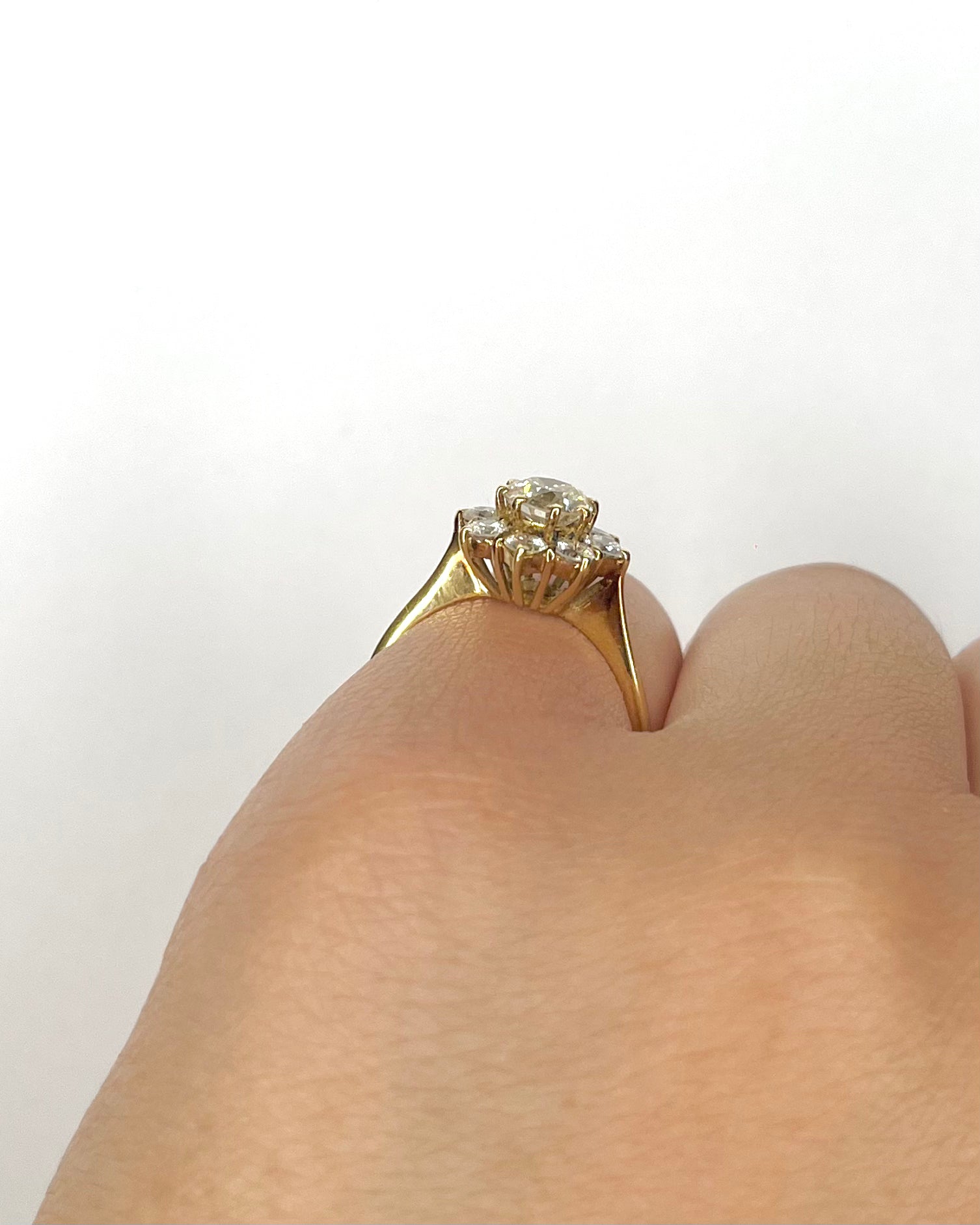 Bague Marguerite Diamants 1.20 carat "Louison"