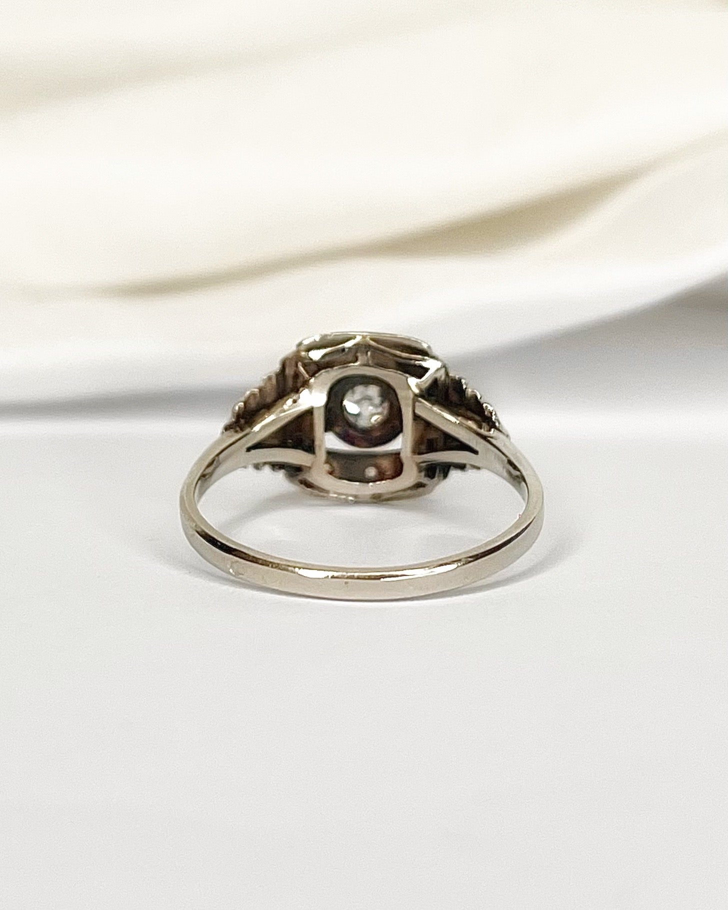 Anillo Art Déco con diamantes "Telma"
