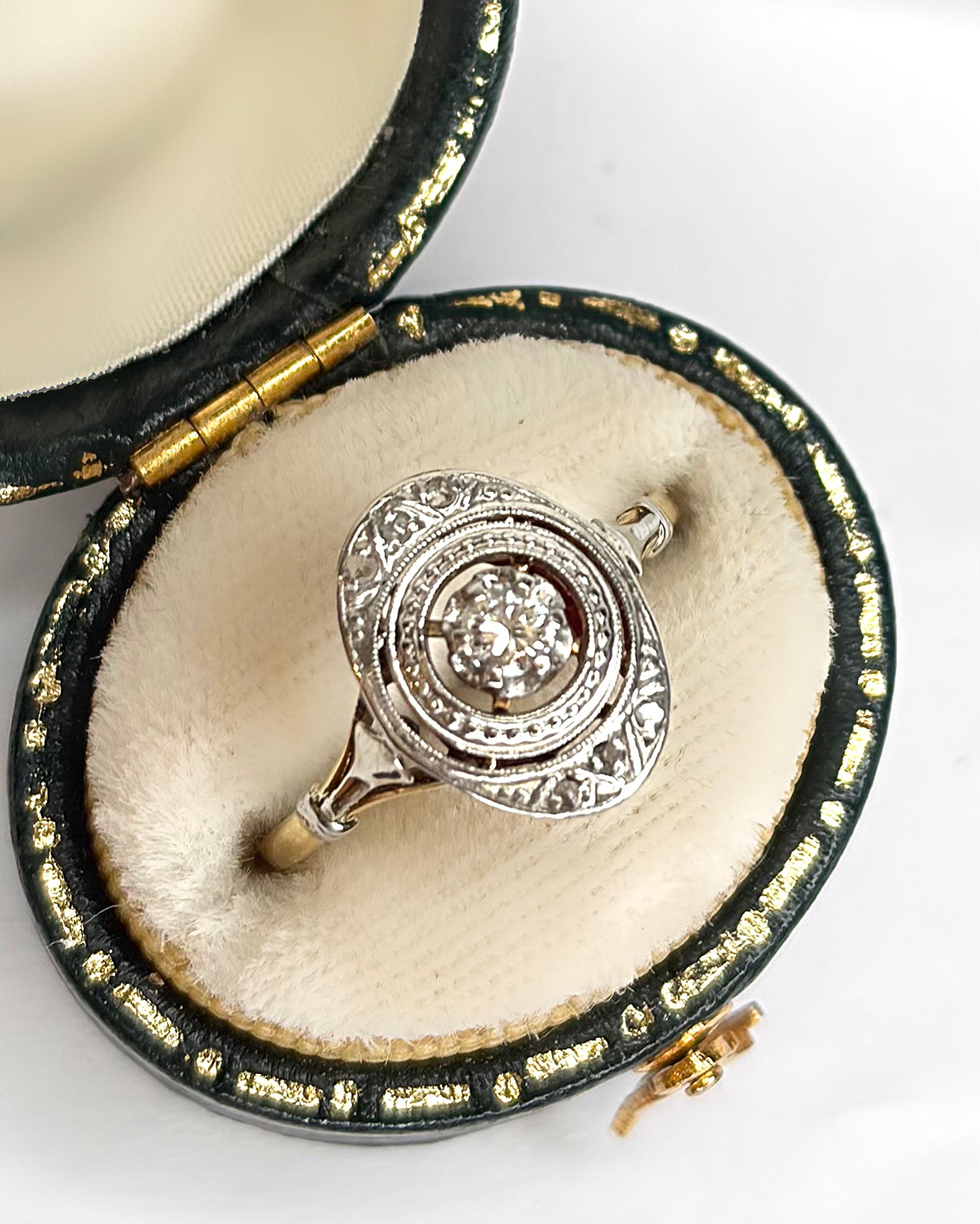 Art Deco Diamond Ring "Fanny"