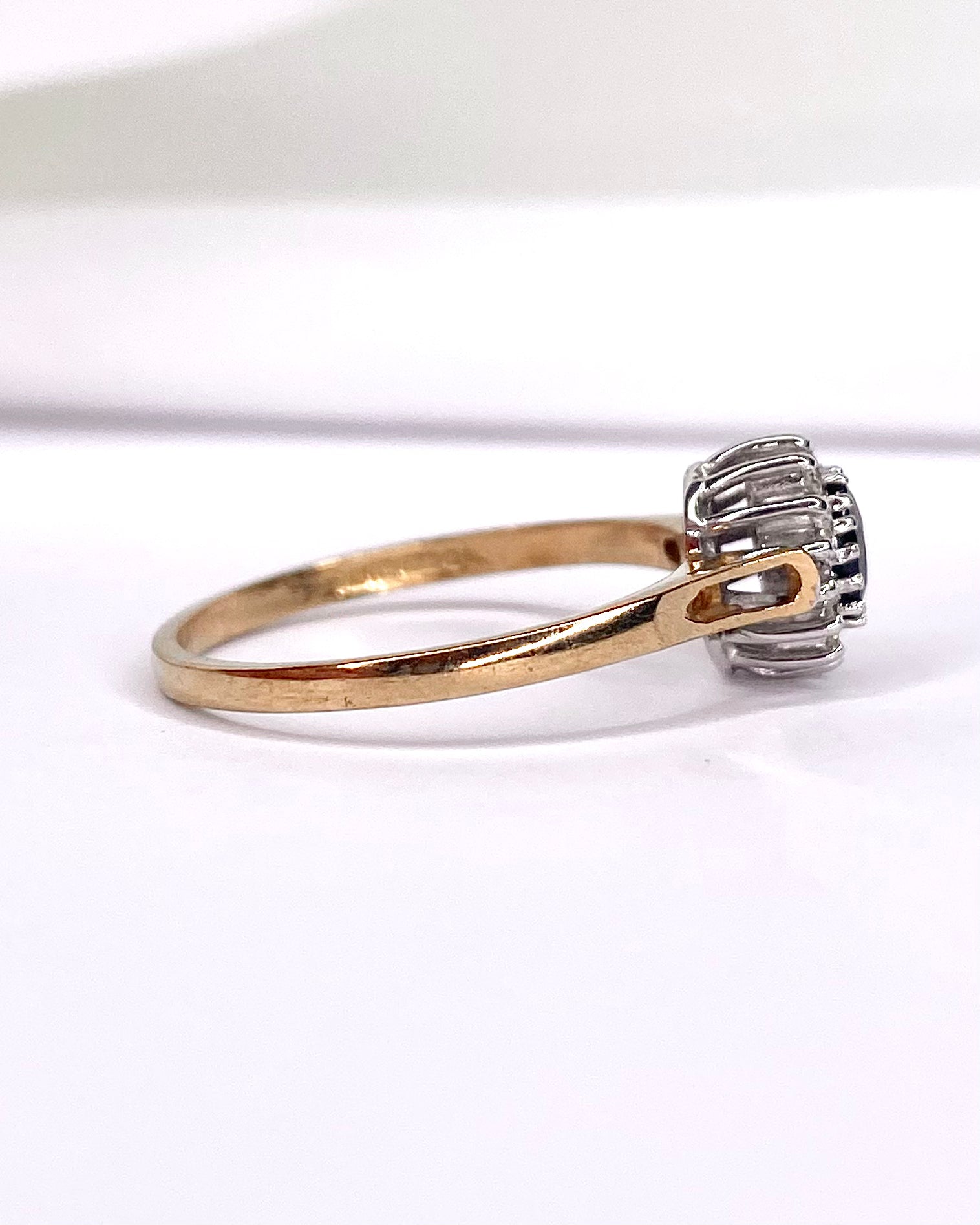 Bague Marguerite Saphir et Diamants "Livia" * - Lyon - Elliade Paris