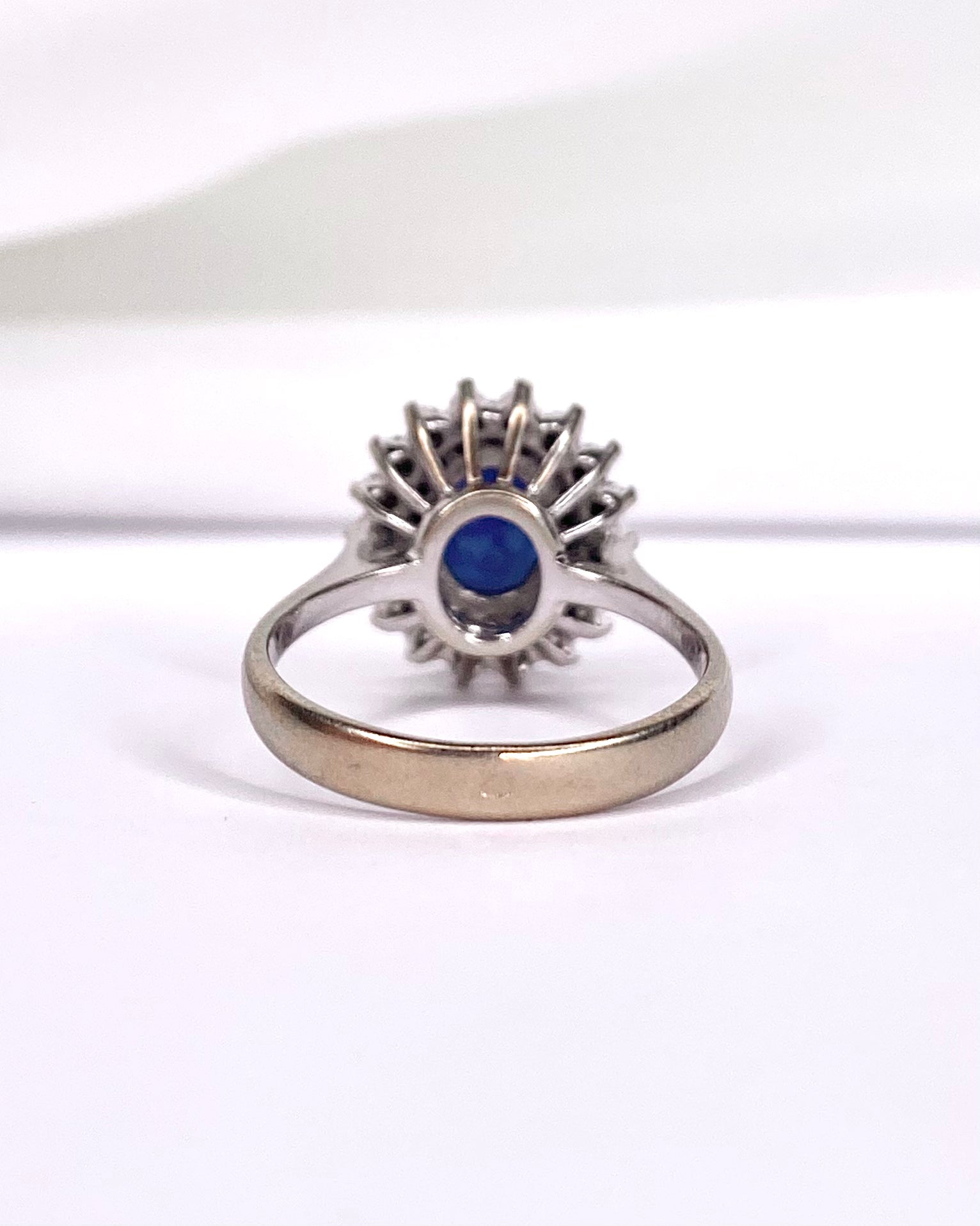 Bague marguerite saphir "Coraline" - Lyon - Elliade Paris
