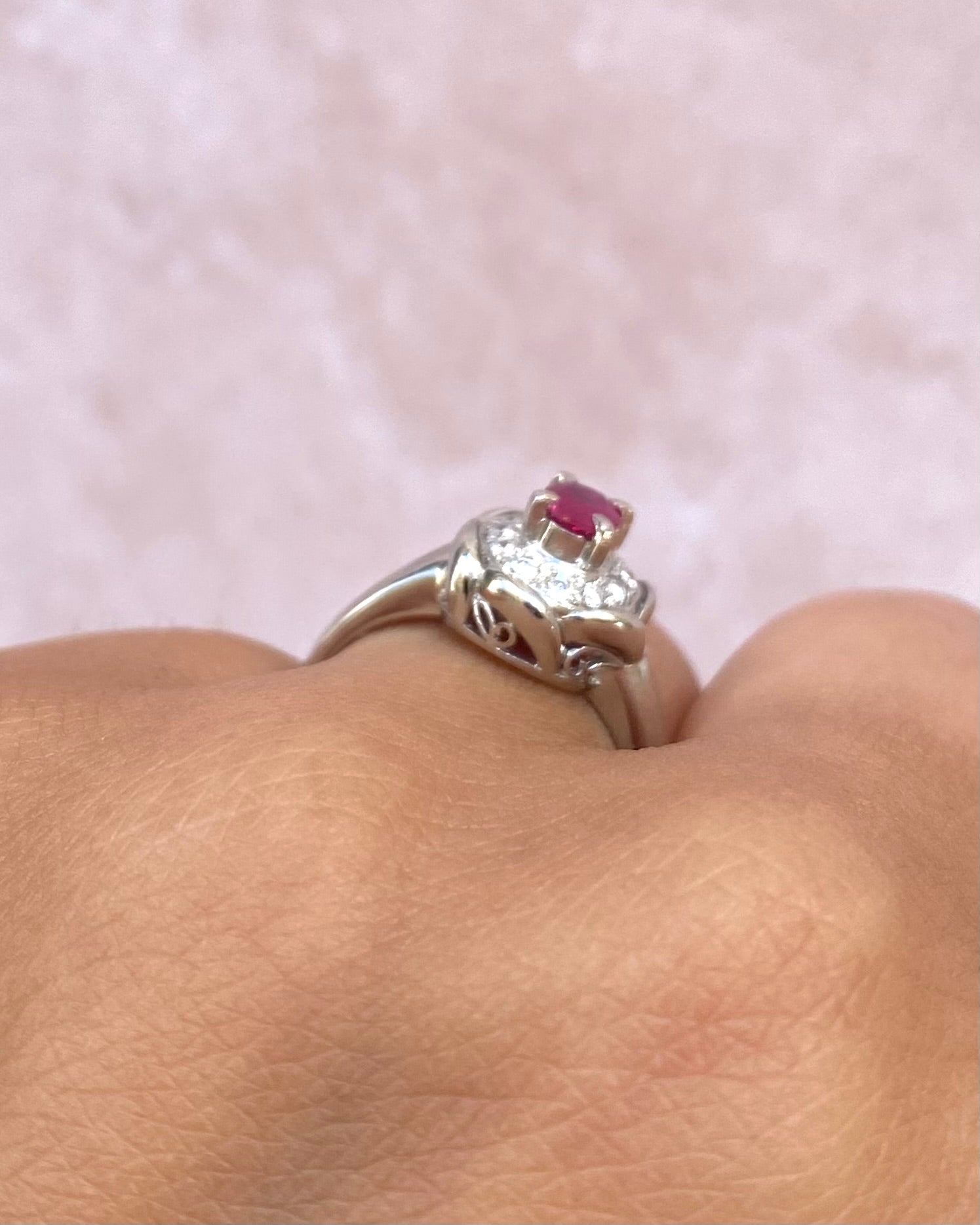Marguerite Ruby & Diamond Ring "Dilara"