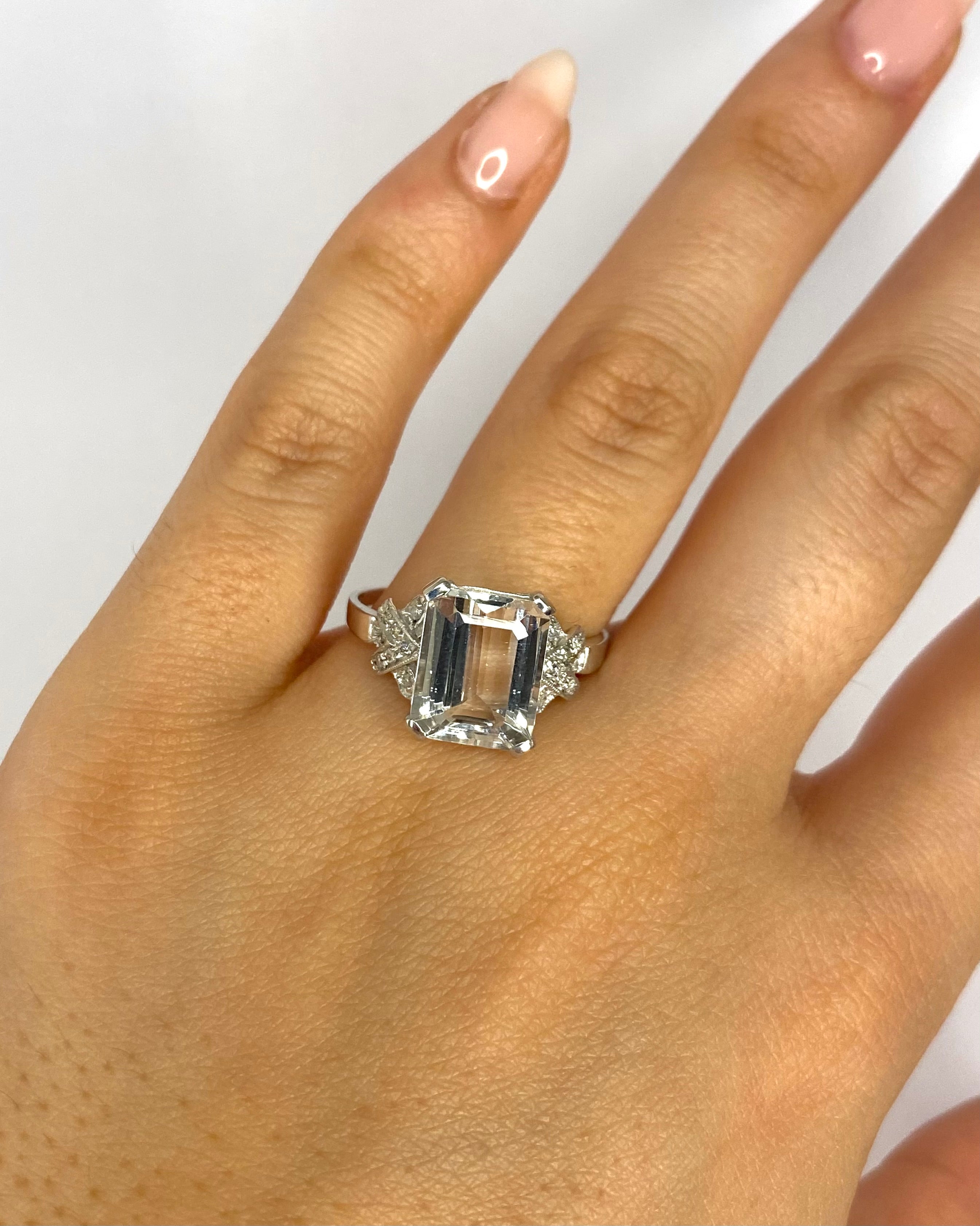 Bague Trilogie Goshenite 4.42 carats & 16 Diamants "Eugenie" - Elliade Paris