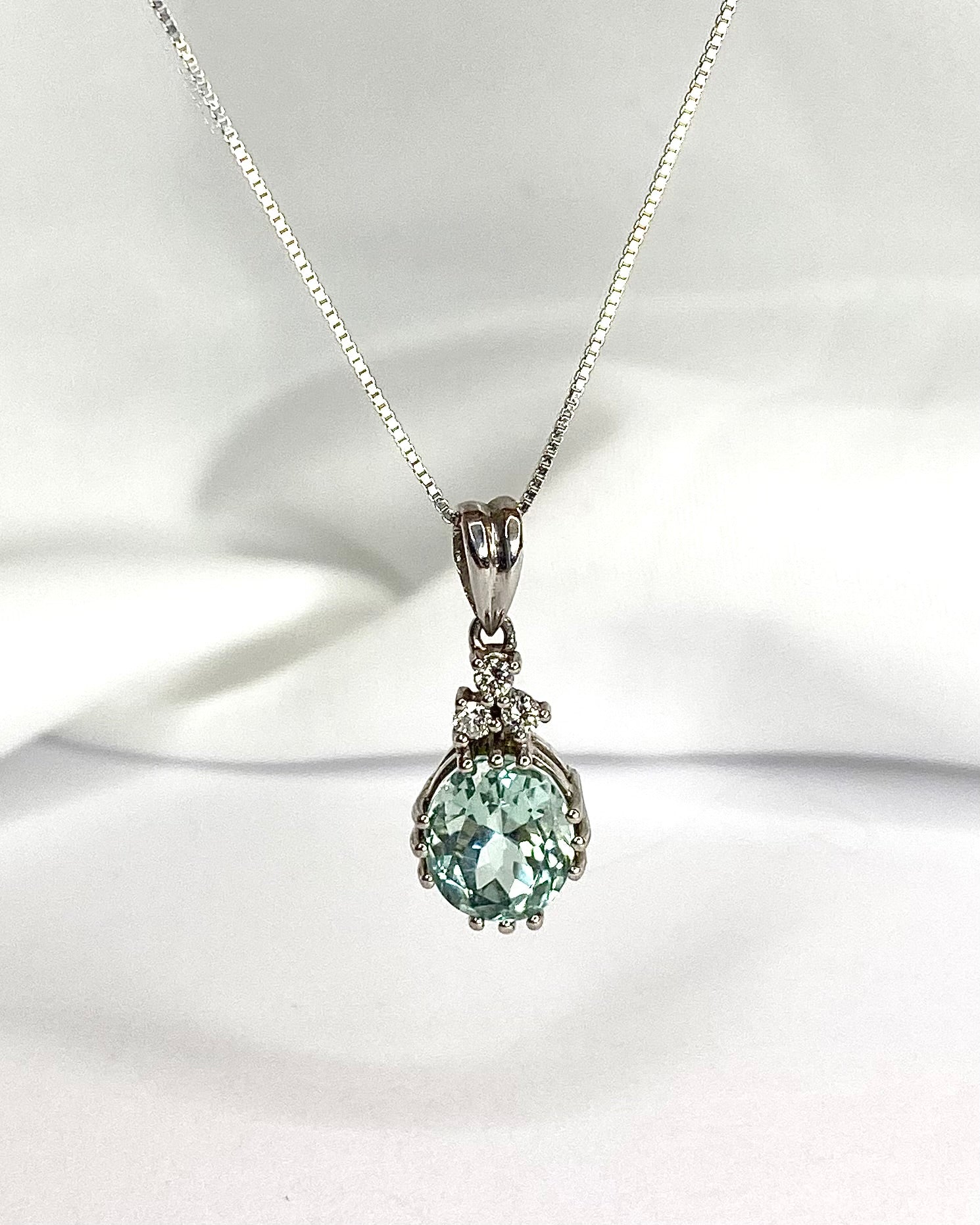 Green Tourmaline Pendant 2.75 Carats & Diamonds "Annaelle"