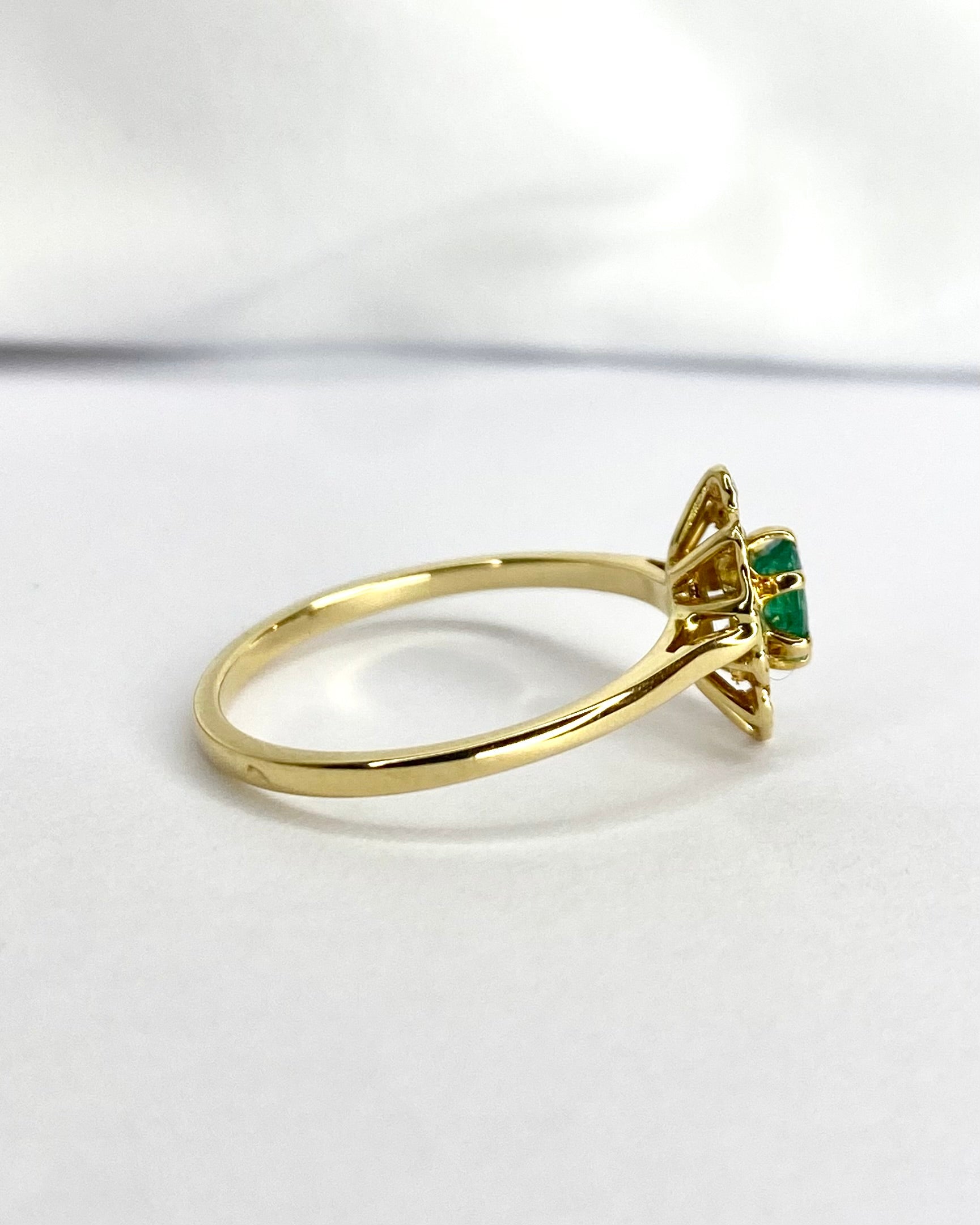 Bague Marquise Émeraude & Diamants "Oxanna" - Elliade Paris
