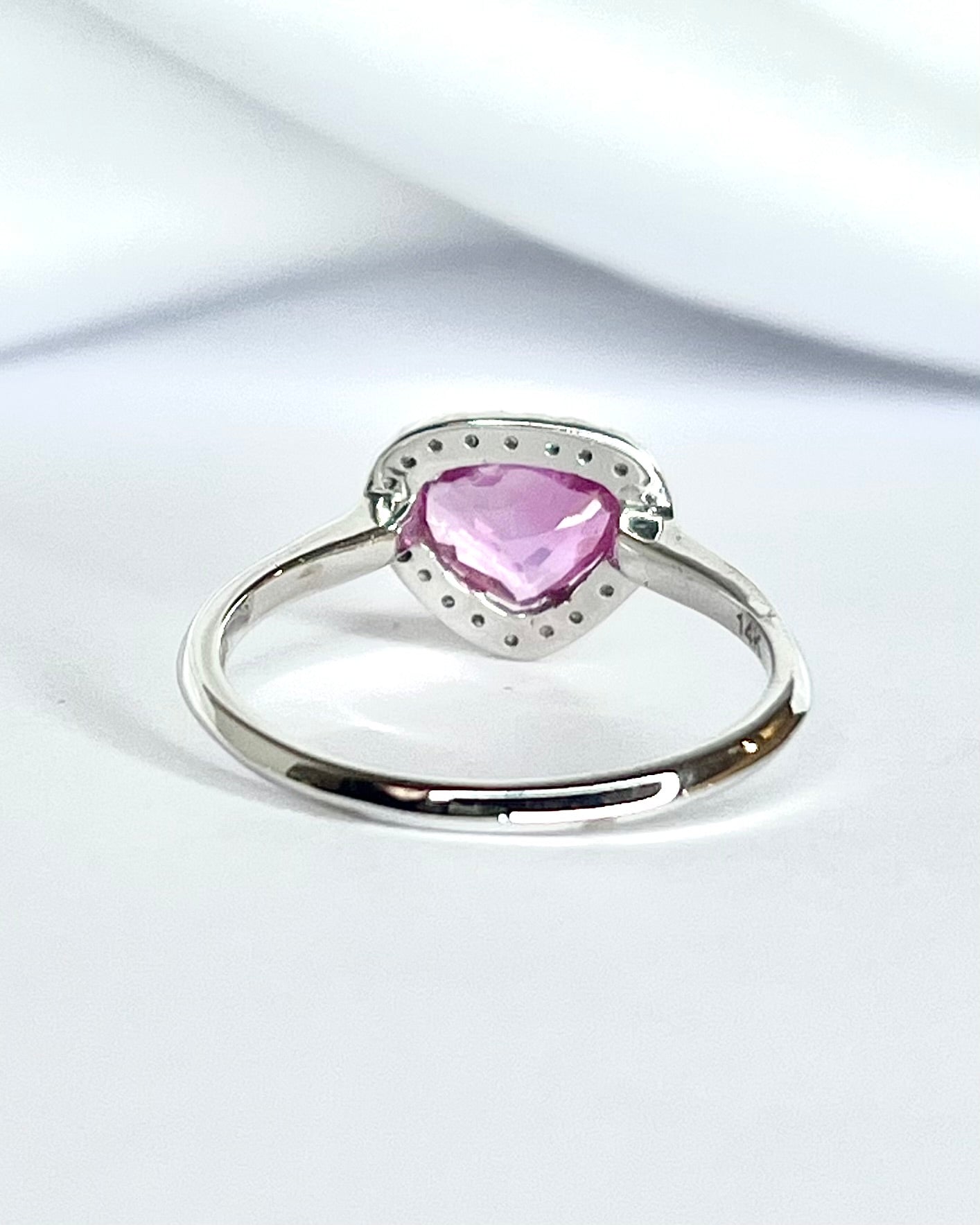 Bague Marguerite Saphir Rose Ceylan 1.20 carat & Diamants 0.20 carat "Amicie" - Elliade Paris