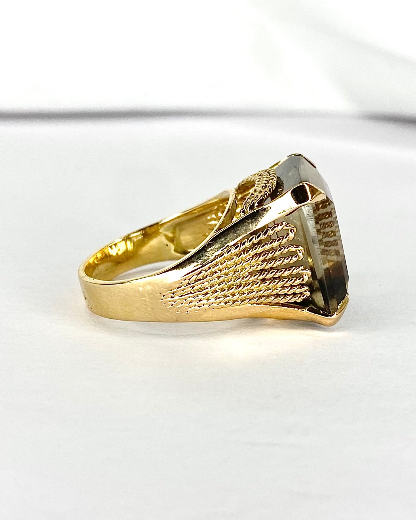 Cocktail Ring Citrine Champagne 15.20 carats & Gold 8.74g "Phillipine"