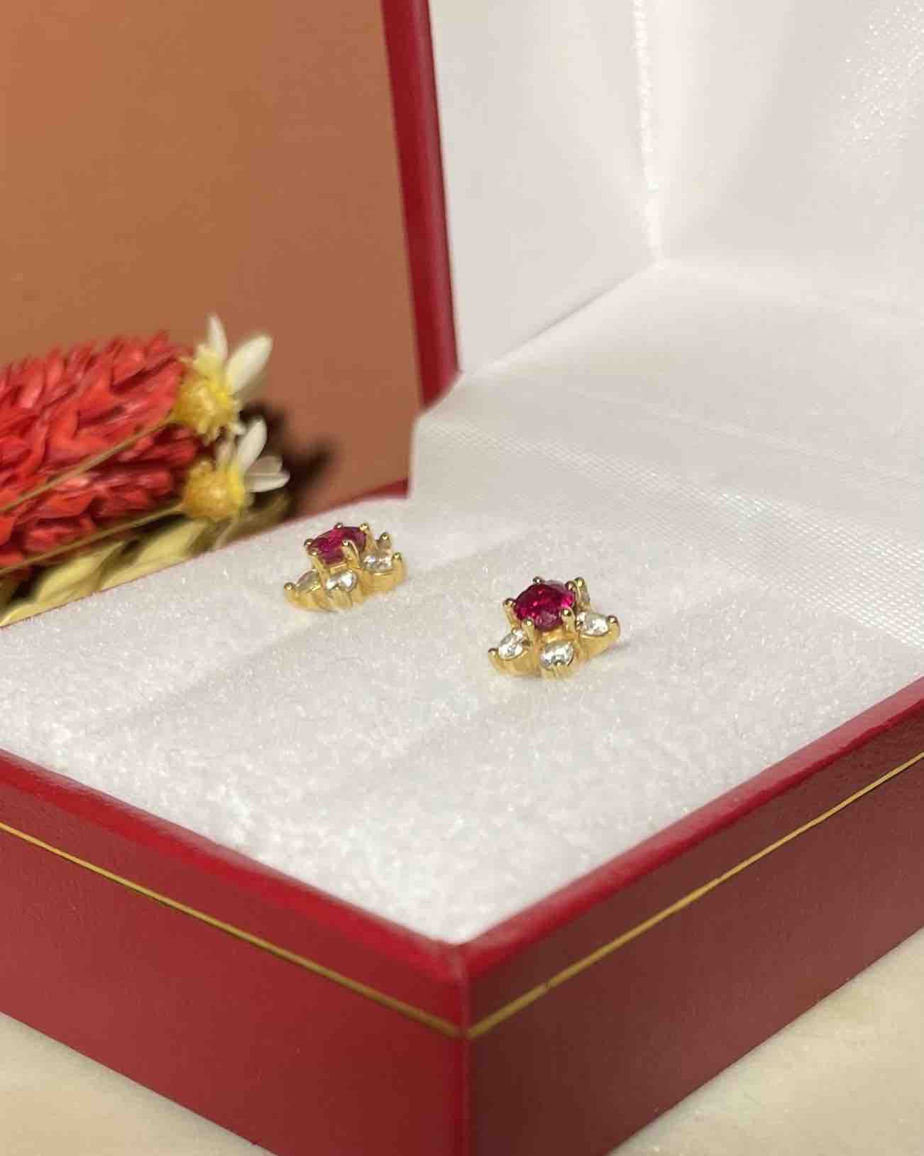 Pendientes de margaritas con rubí y diamantes "Harper"