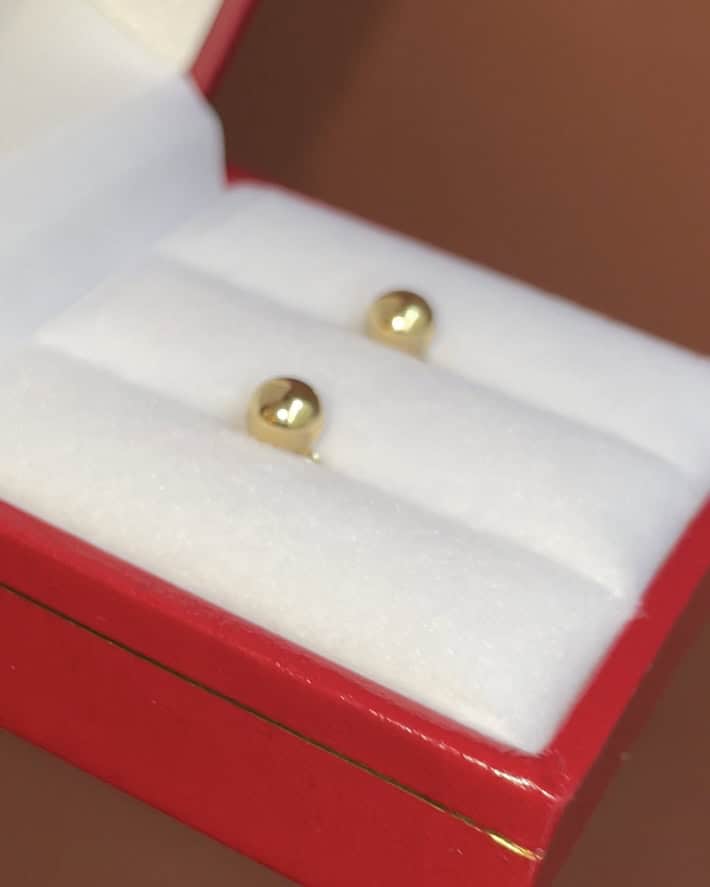 Pendientes de perla dorada "Araly"