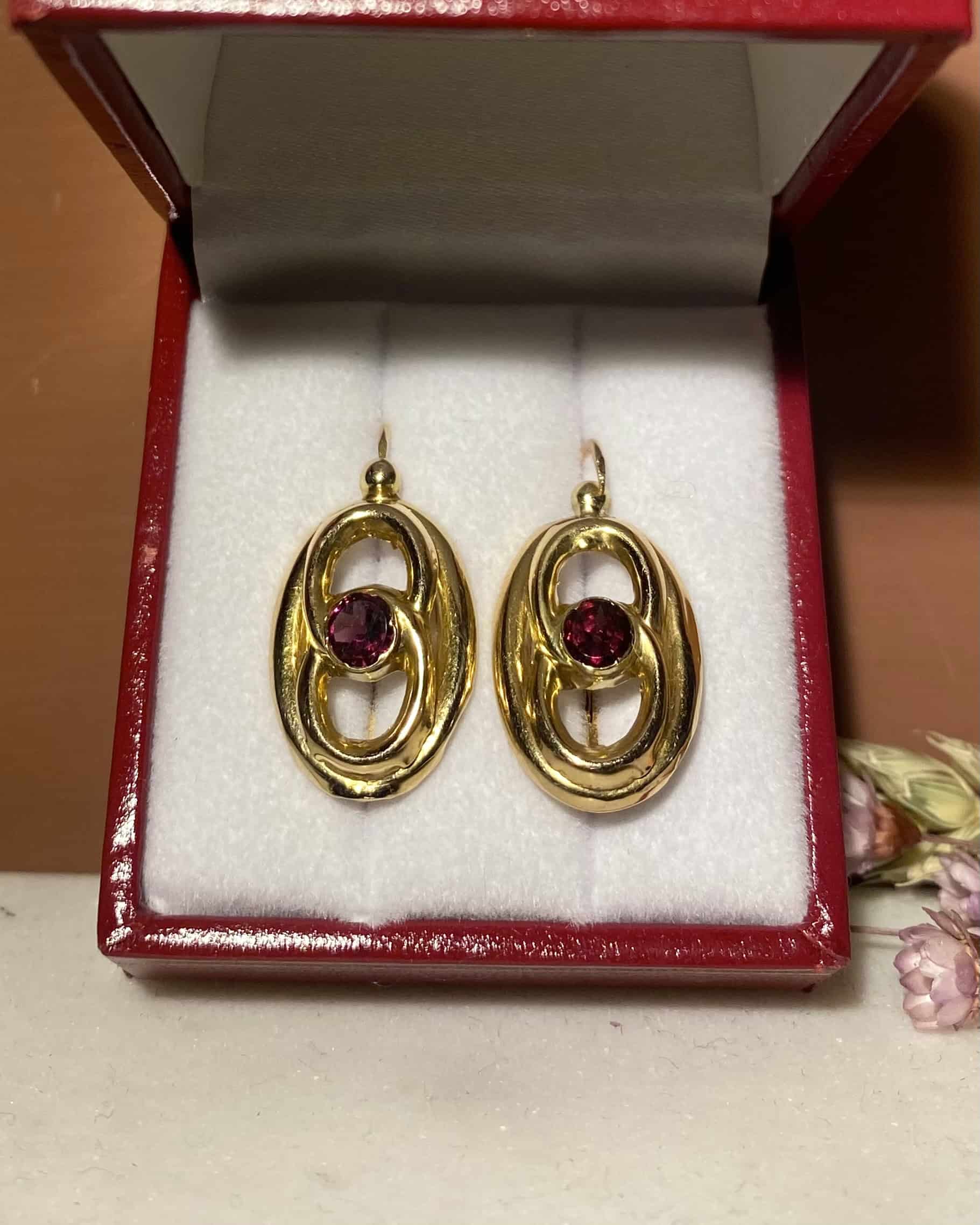 Dormeuses Vintage Grenats 0.60 carat "Karen" - Elliade Paris