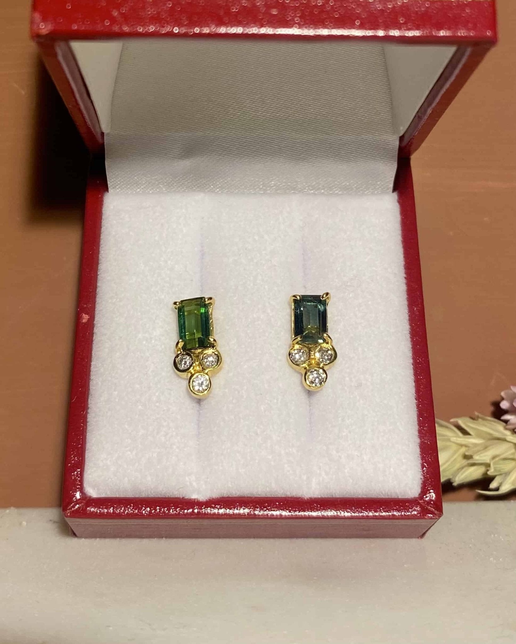 Boucles Tourmalines 0.72 carat et Diamants "Indie" - Elliade Paris