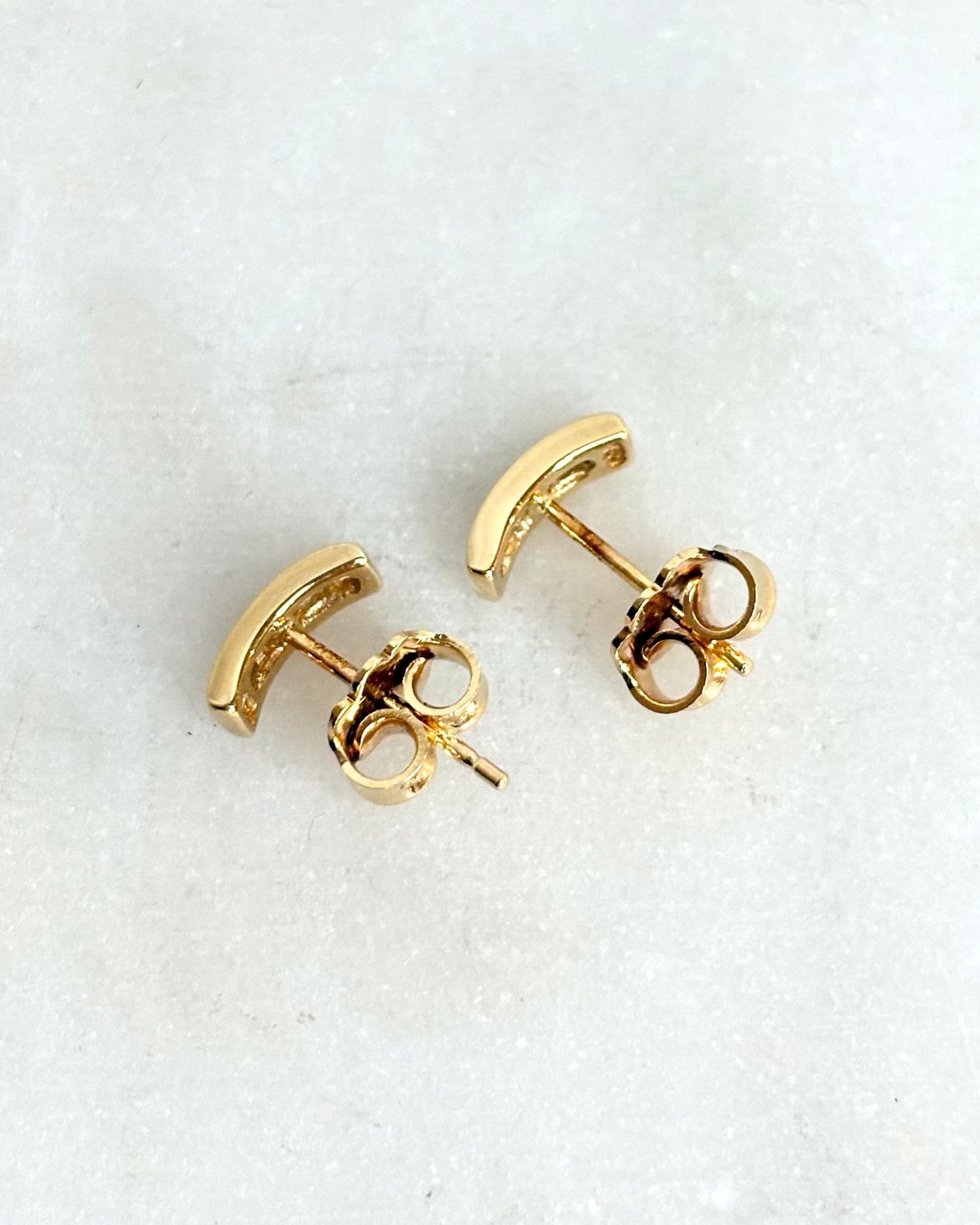 Half Hoop Diamond Earrings "Maya"