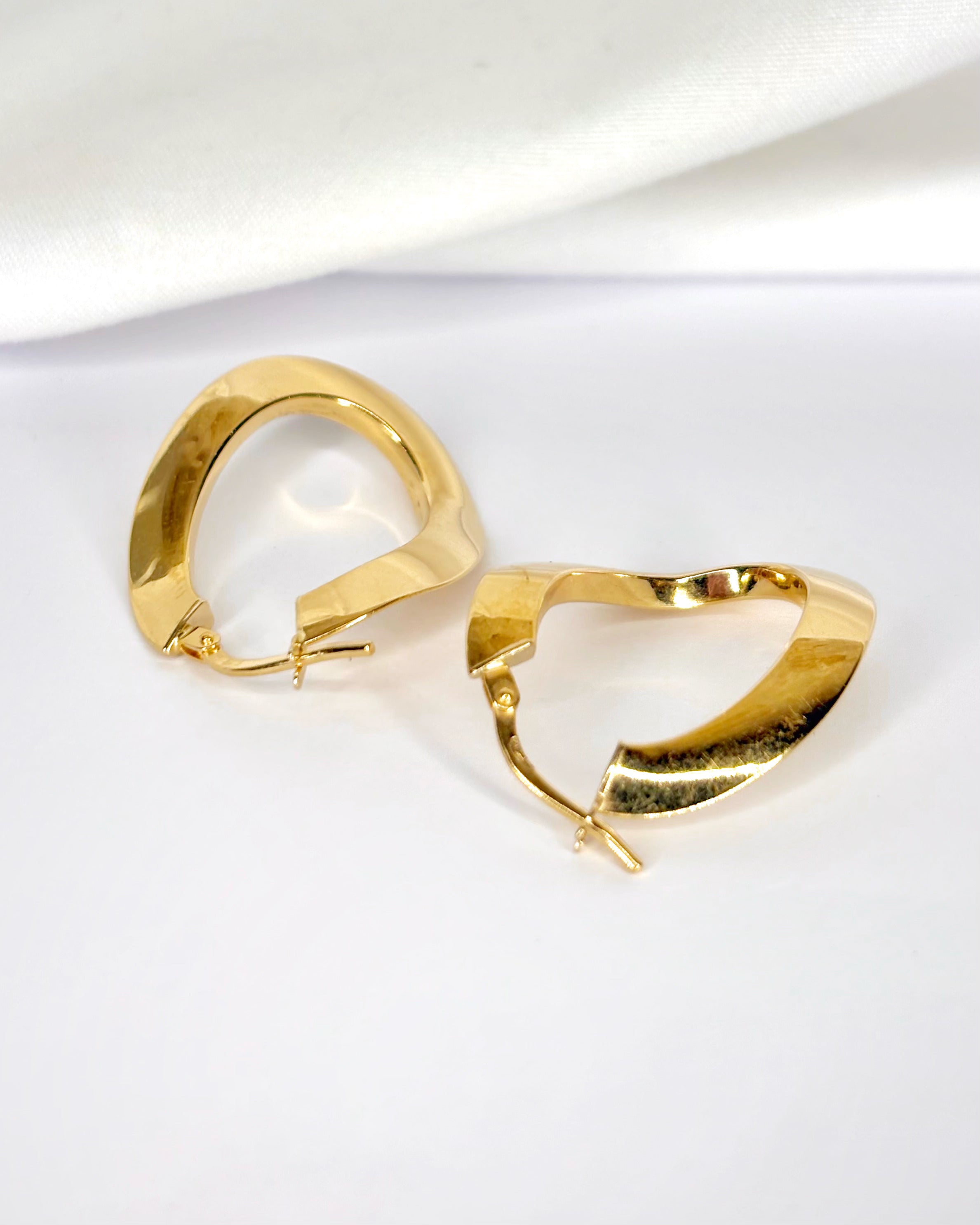 Créoles Or Jaune 18 carats 2,48 g "Carine"