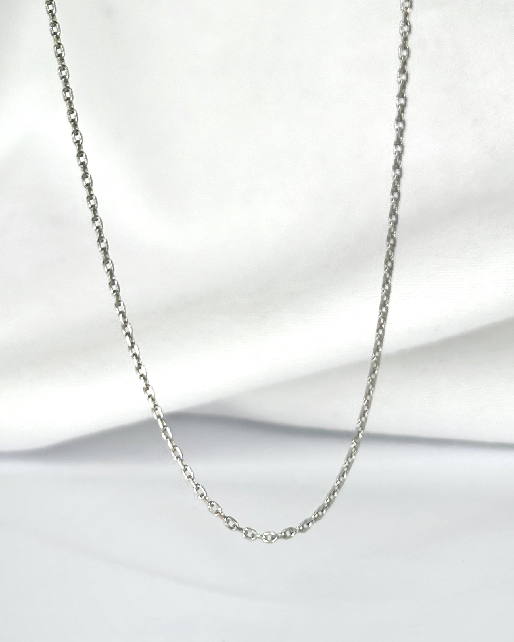 Cadena Oro Gris 18 quilates "Pauline"