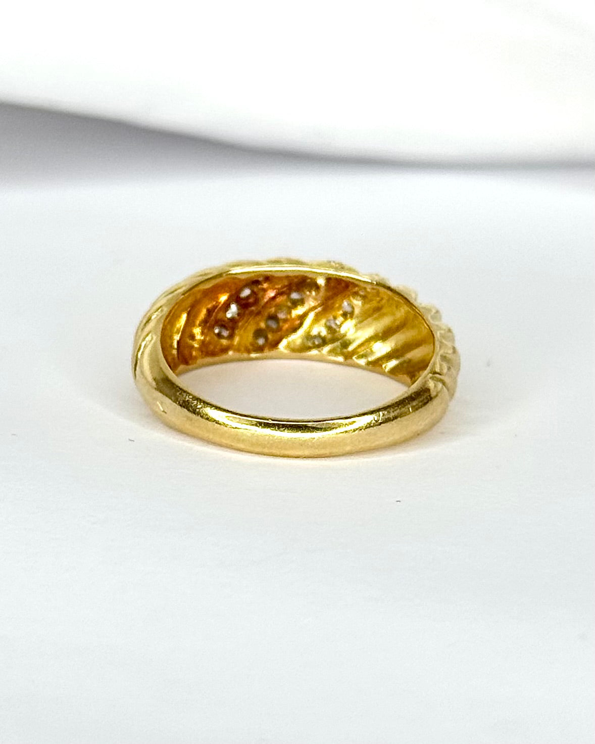 Bague Jonc Diamants 0.34 carat & Or 5.43g "Julia"