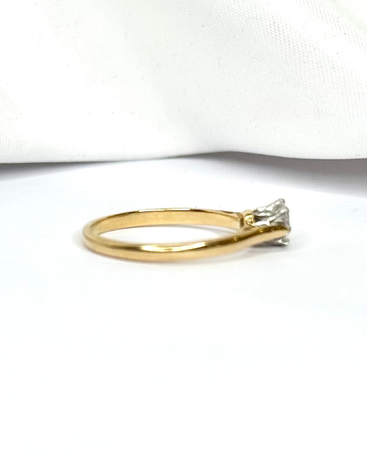 Solitaire Diamond Ring 0.25 Carat "Emy"