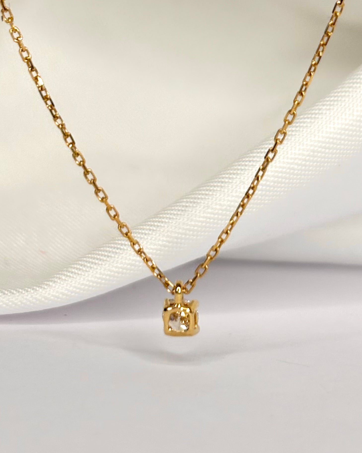 Collier Diamant 0.07 carat & Or Jaune "Mila" - Elliade Paris