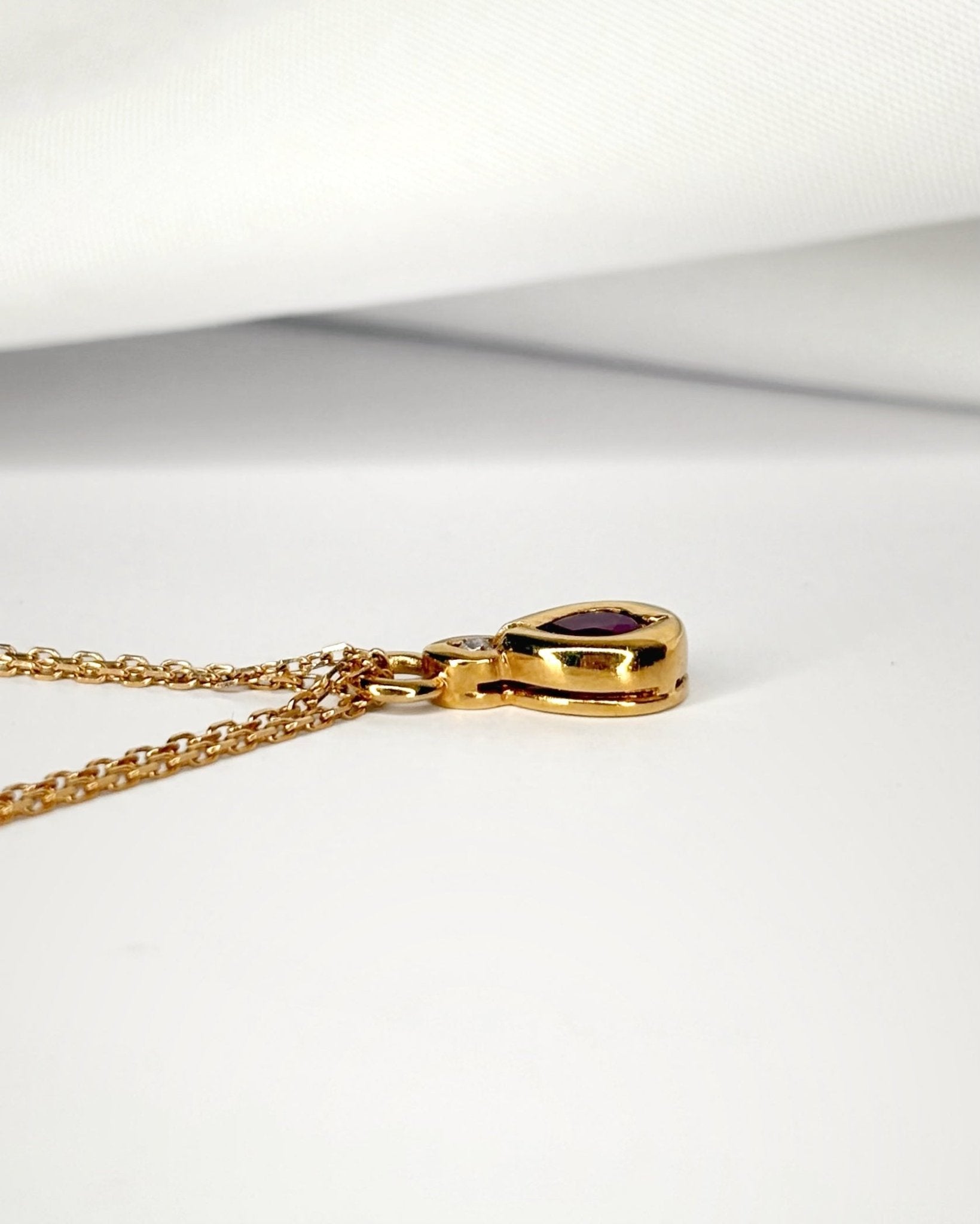 Collier Rubis 0.35 carat, Diamant & 3.87g Or "Serena" - Elliade Paris