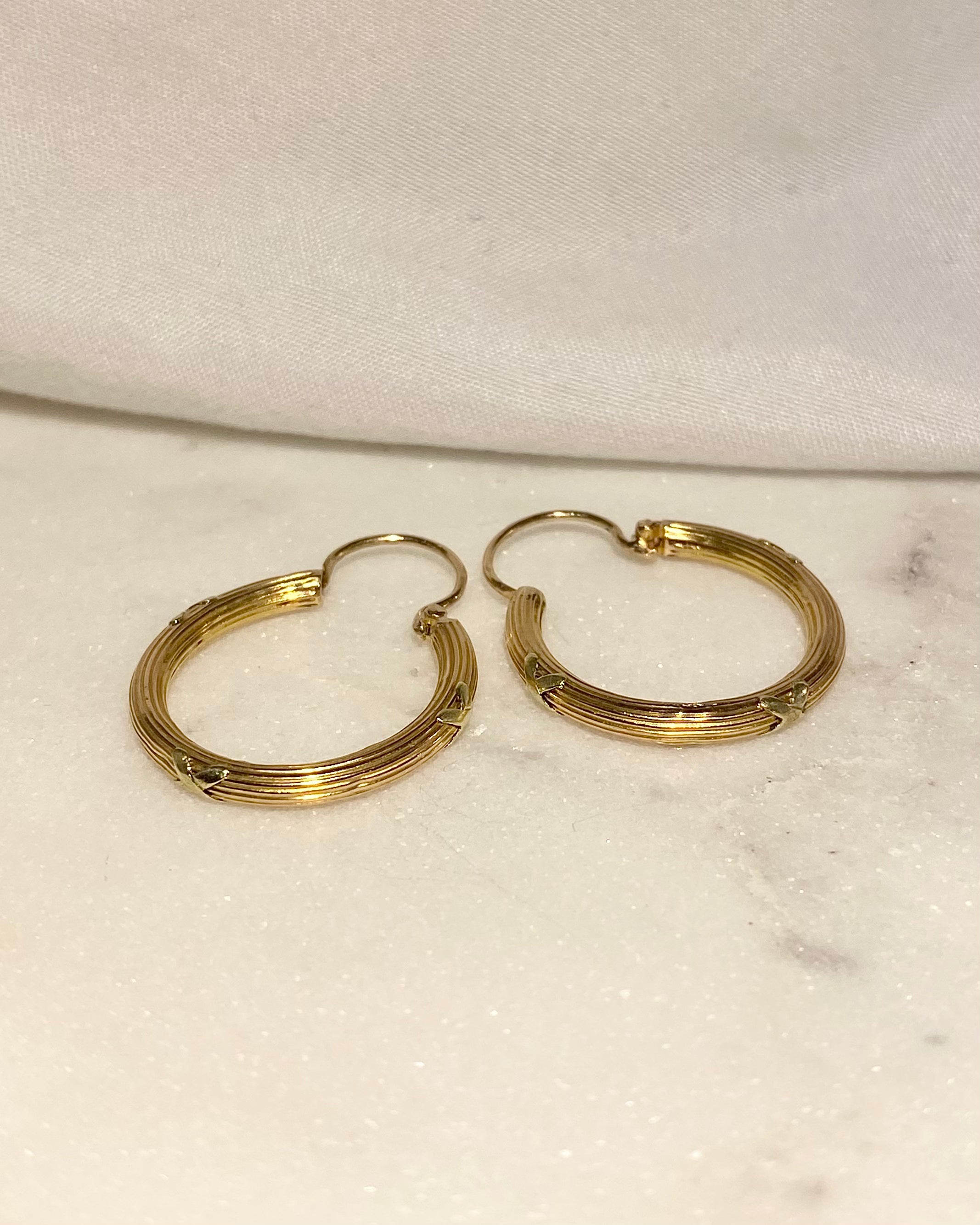 Créoles Or Jaune 18 carats "Jadelia"