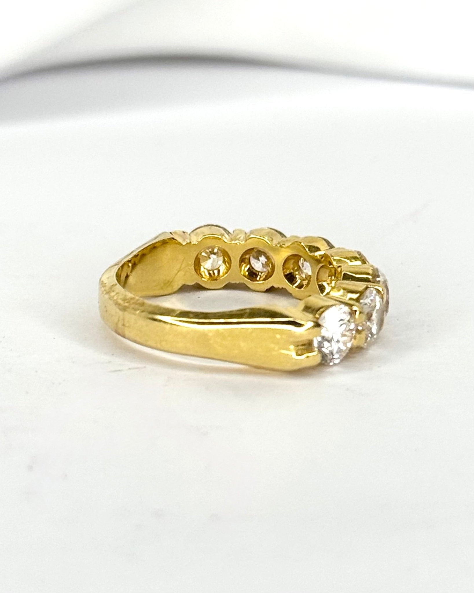 Demi-Alliance Diamants 2.10 carats 4.5mm "Janine" - Elliade Paris
