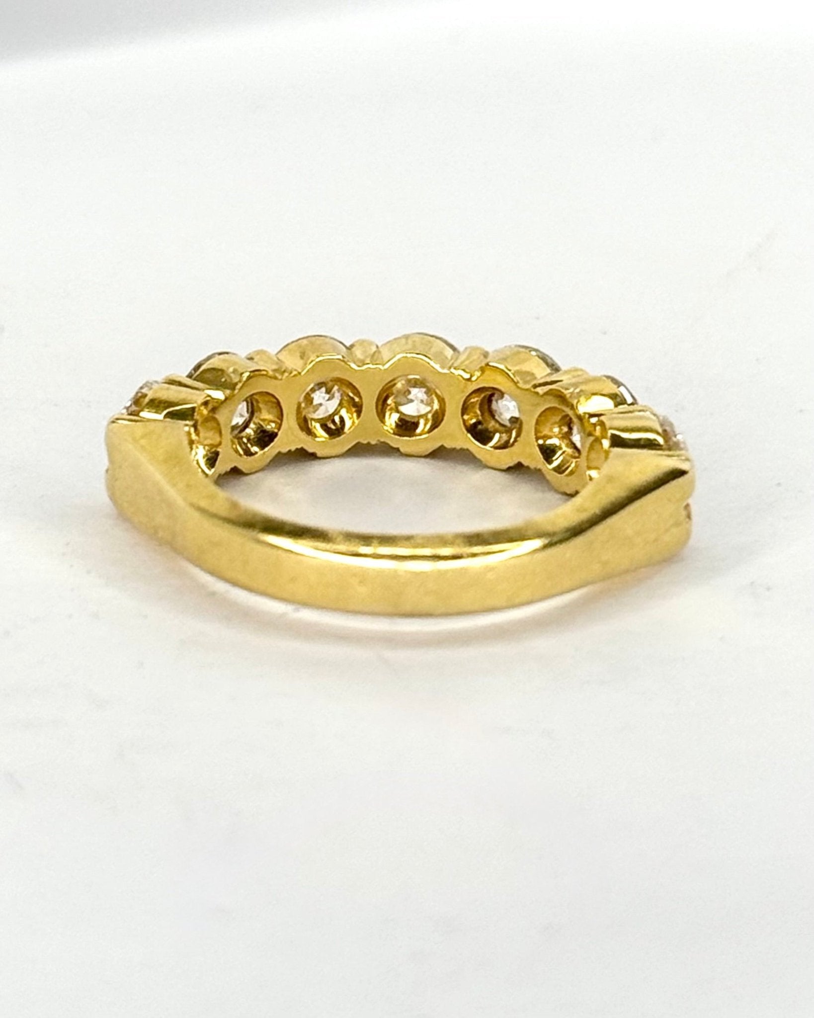 Demi-Alliance Diamants 2.10 carats 4.5mm "Janine" - Elliade Paris