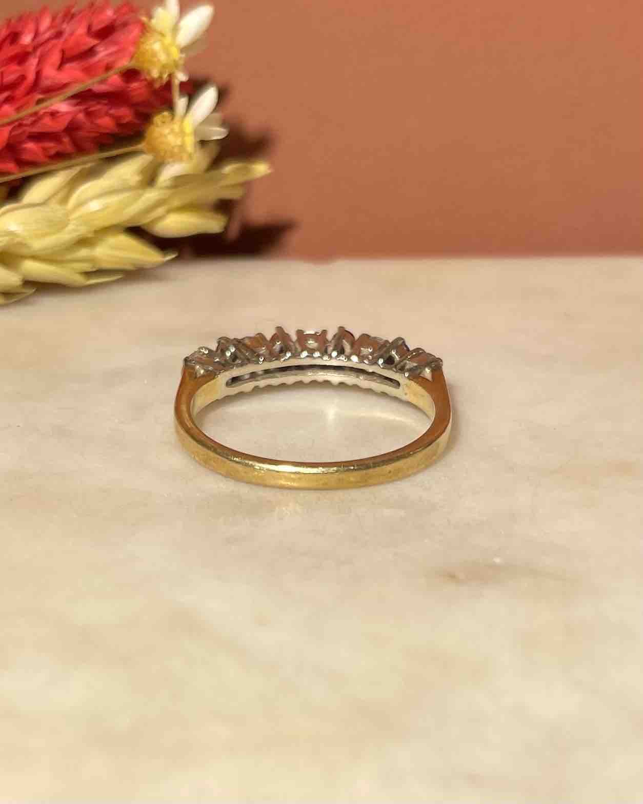 Media alianza de zafiro y diamantes "Savannah"
